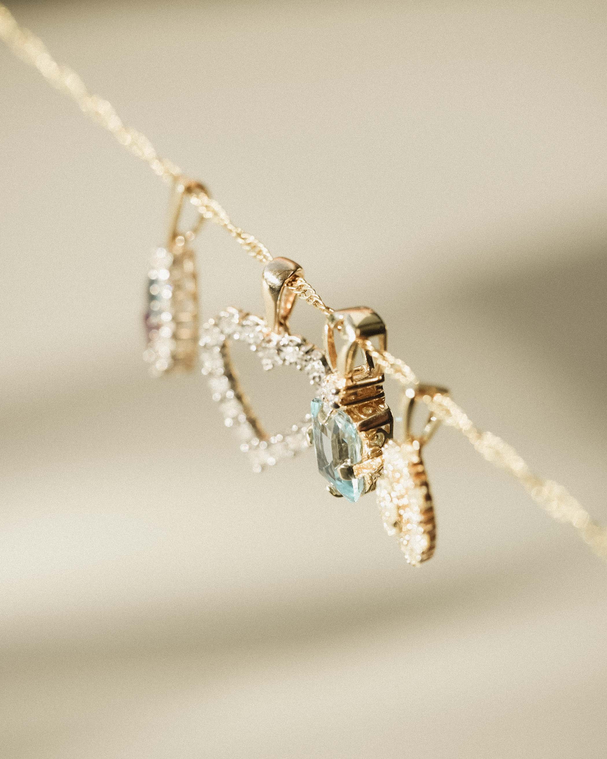 Amara | Vintage Diamant Hart Hanger