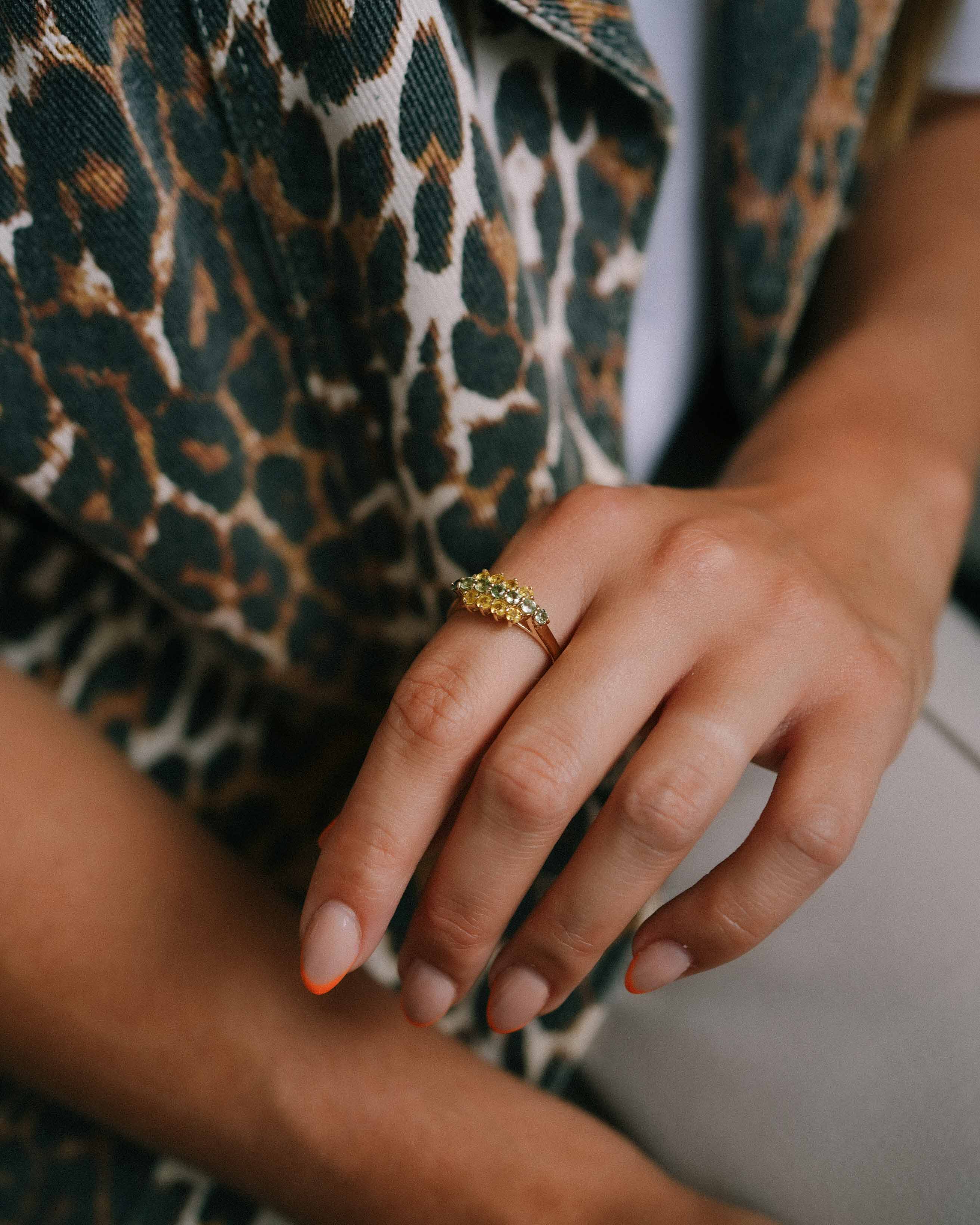 Tami | Vintage Geel & Groene Saffier Cluster Ring