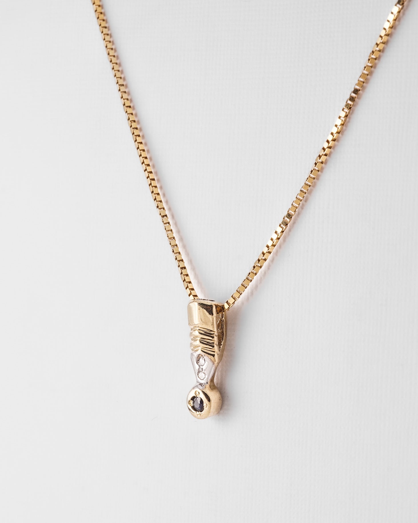 Maeva | 14K Wit & Geel Gouden Diamant & Saffier Hanger