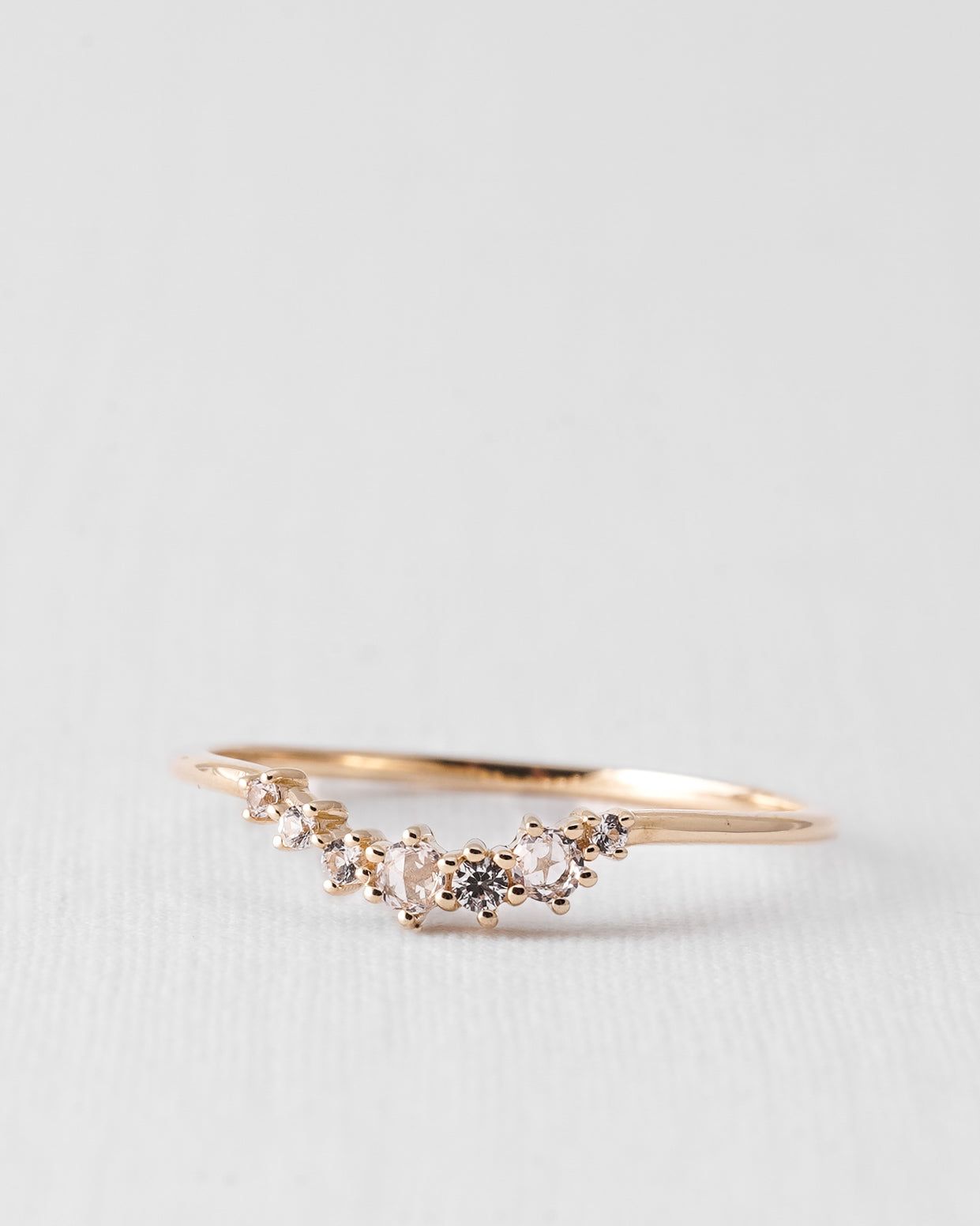 Sylara | 14K Witte Saffier Pavé Ring