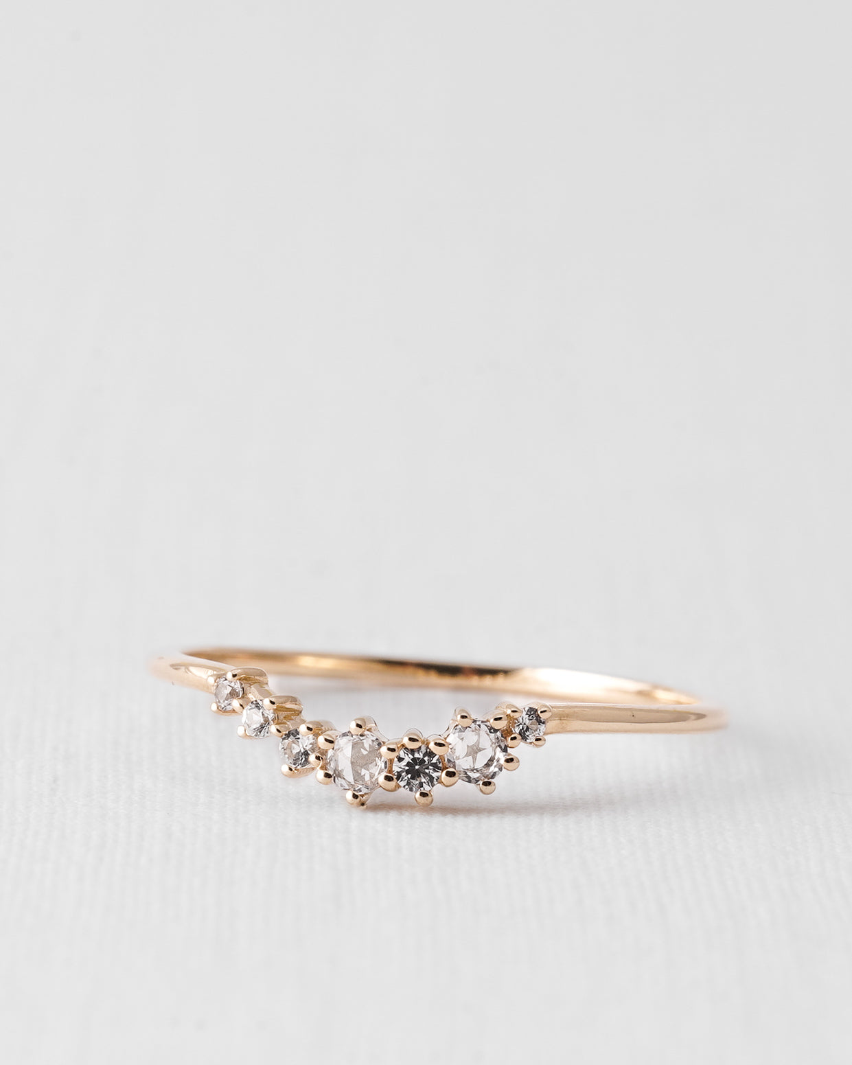 Sylara | 14K Witte Saffier Pavé Ring