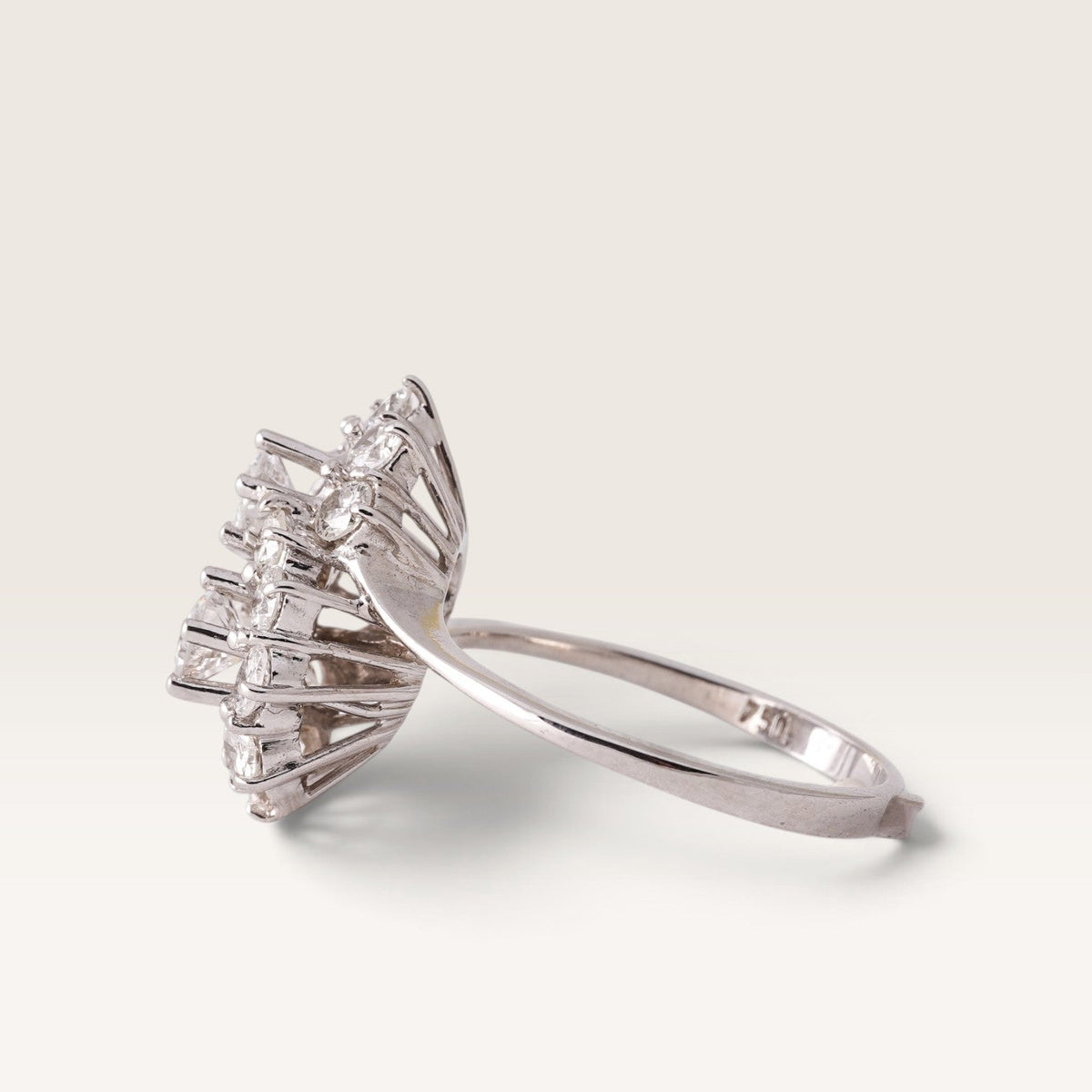 Elani | 18K Diamond Dress Ring - Menina Amsterdam
