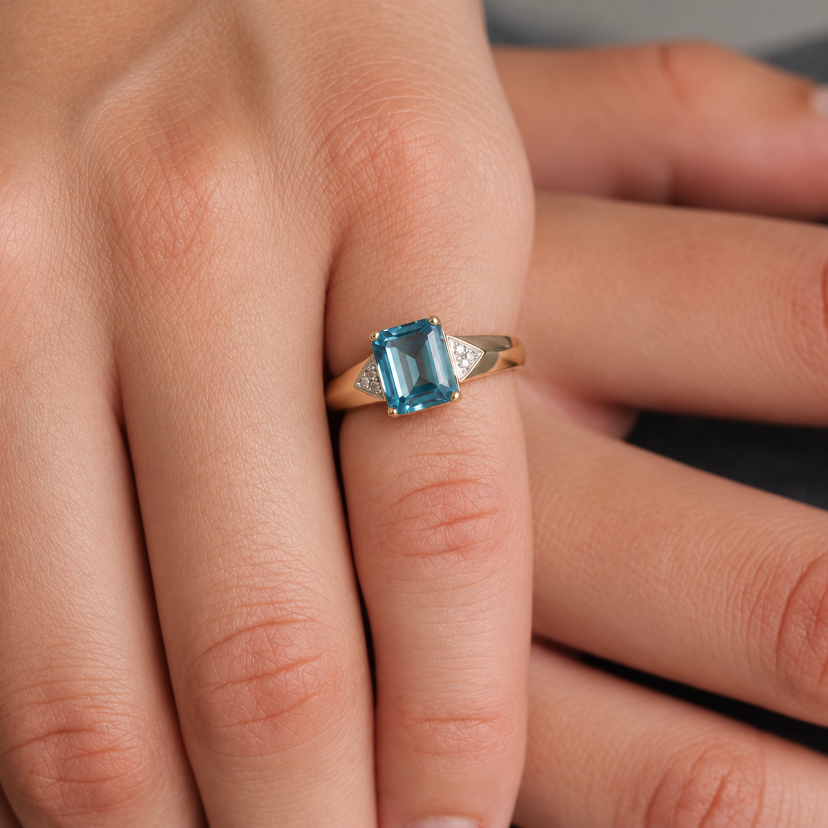 Lucille | Vintage Topaas en Diamant - Menina Amsterdam