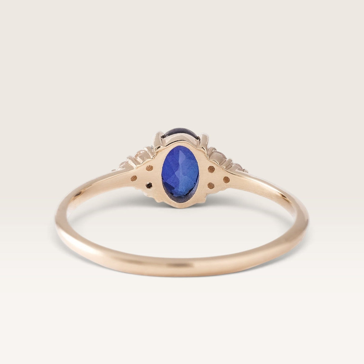 Ella | Saffier Solitaire & Diamant Ring - Menina Amsterdam