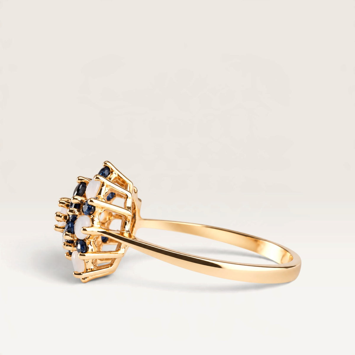Florine| Vintage Opaal en Saffier ring - Menina Amsterdam