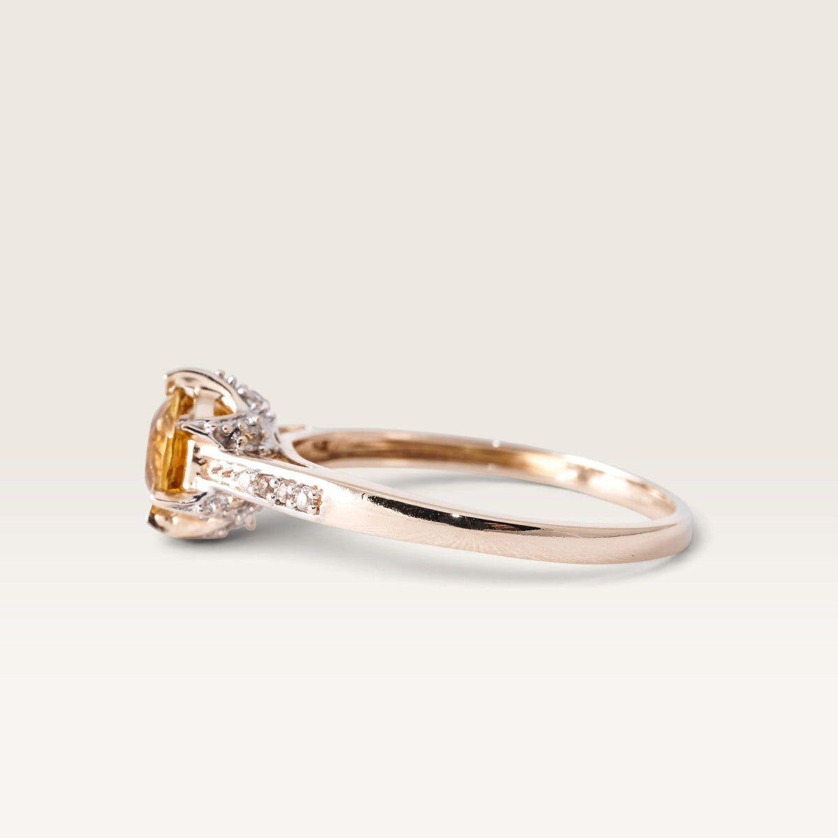 Lemonyra | Vintage Kwarts Solitaire & Diamant Details Ring - Menina Amsterdam
