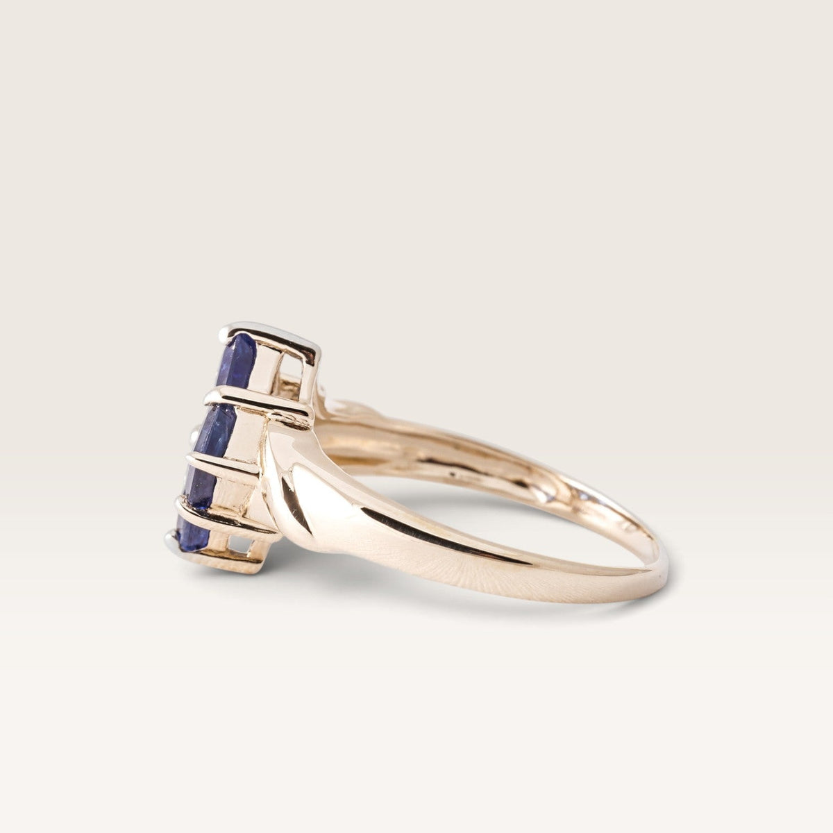 Nerida | Vintage Kyaniet Dress Ring - Menina Amsterdam