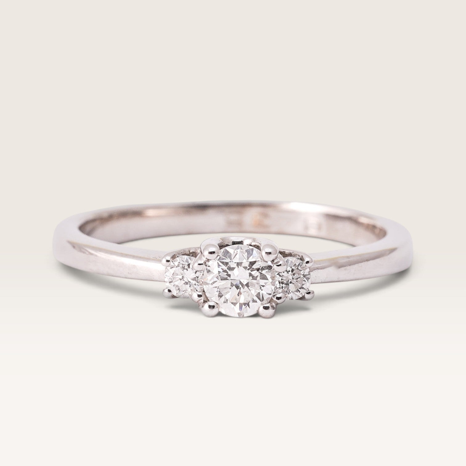 Nivara | 14K Diamant Driesteen Ring - Menina Amsterdam