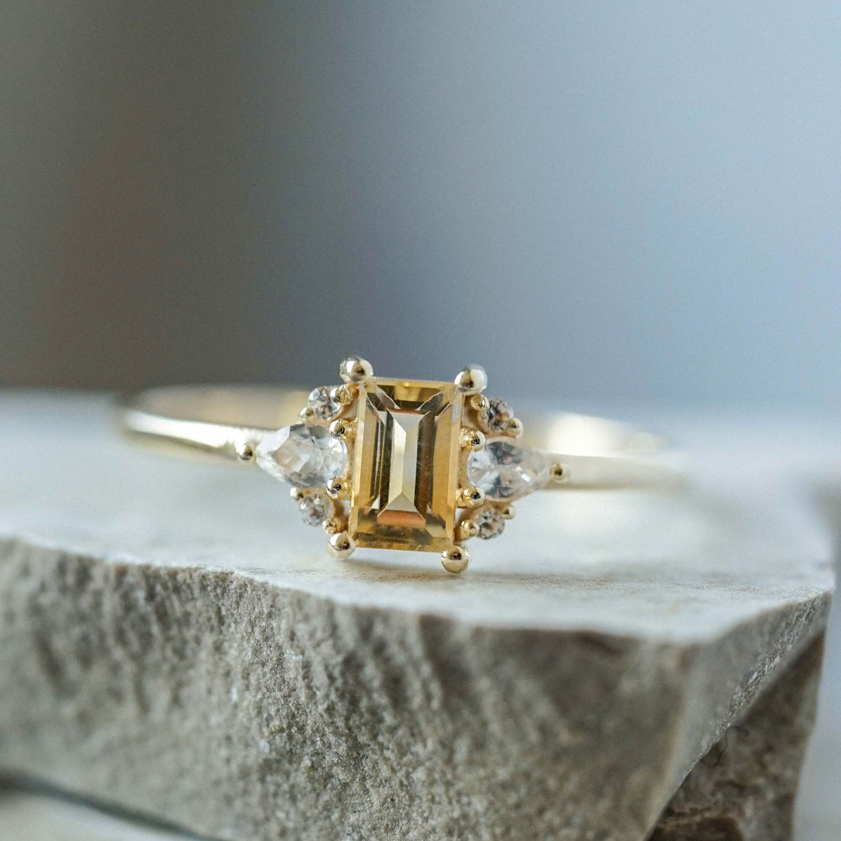 Noa | Citrien & Diamant Ring - Menina Amsterdam