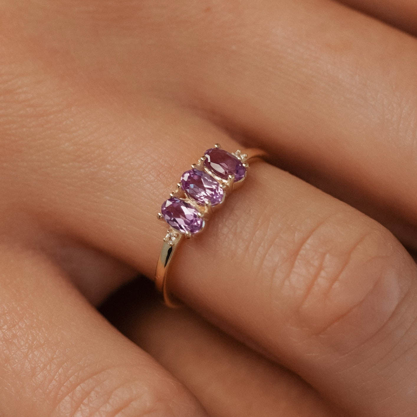 Julie | Triple Amethist & Diamant Ring - Menina Amsterdam