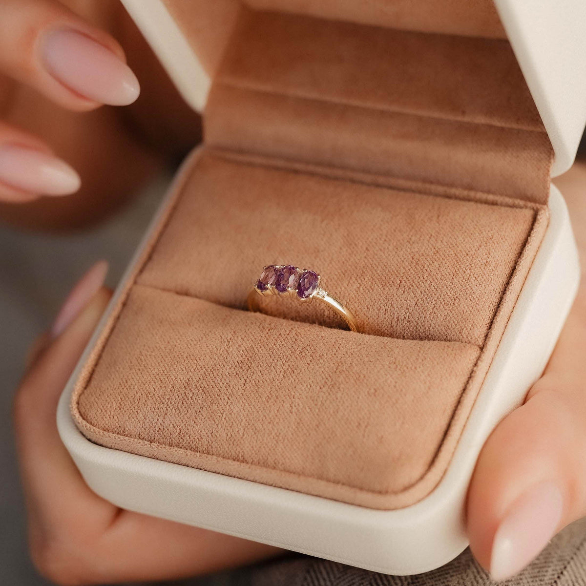 Julie | Triple Amethist & Diamant Ring - Menina Amsterdam