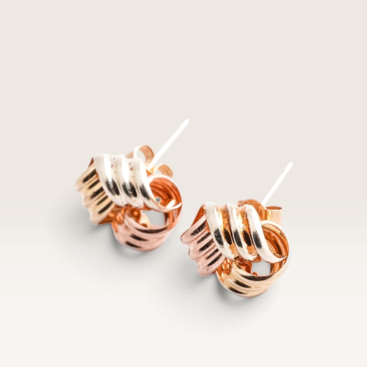 Kim | Vintage Multicolor Button Earrings - Menina Amsterdam