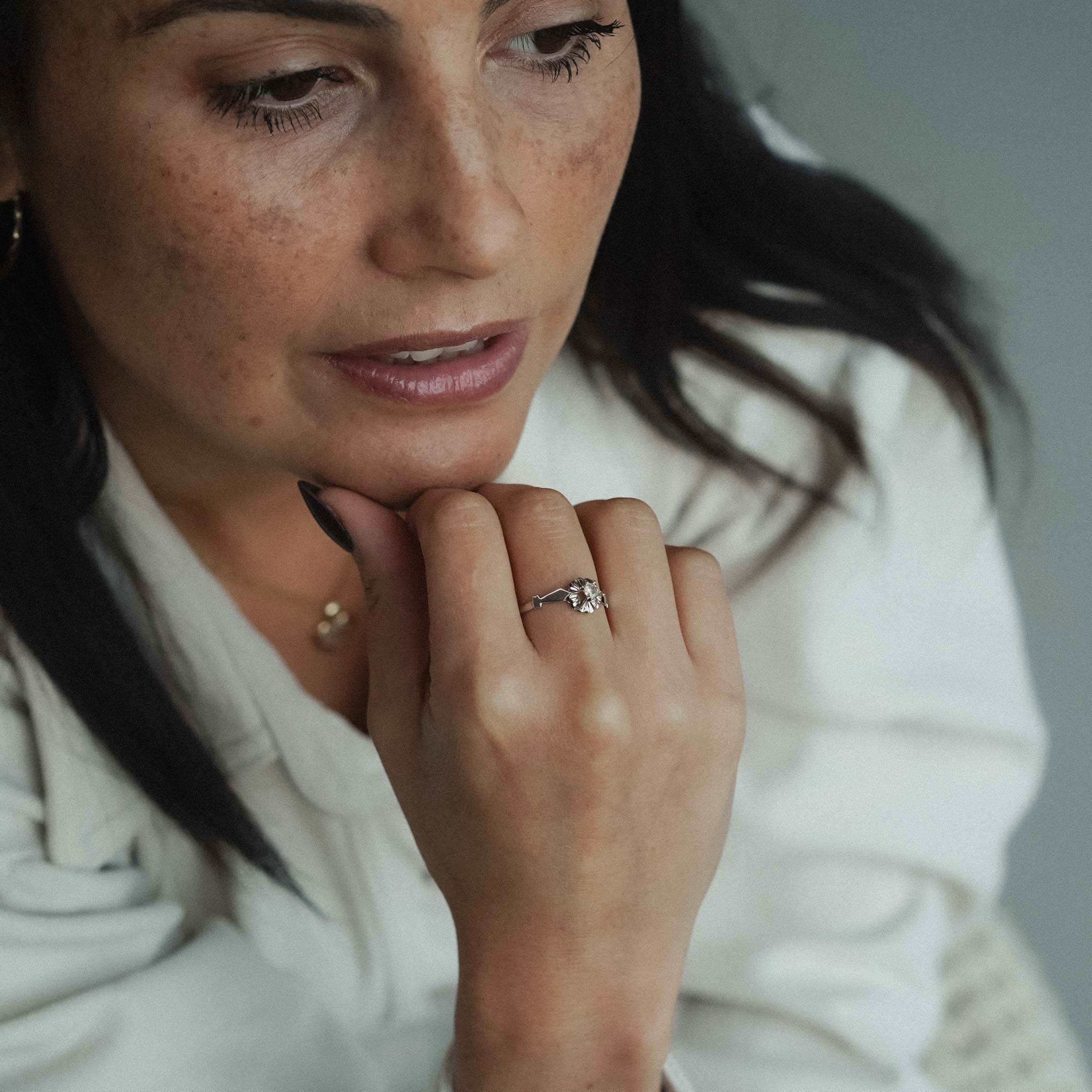 Linea | 14K Diamant Solitair Ring - Menina Amsterdam