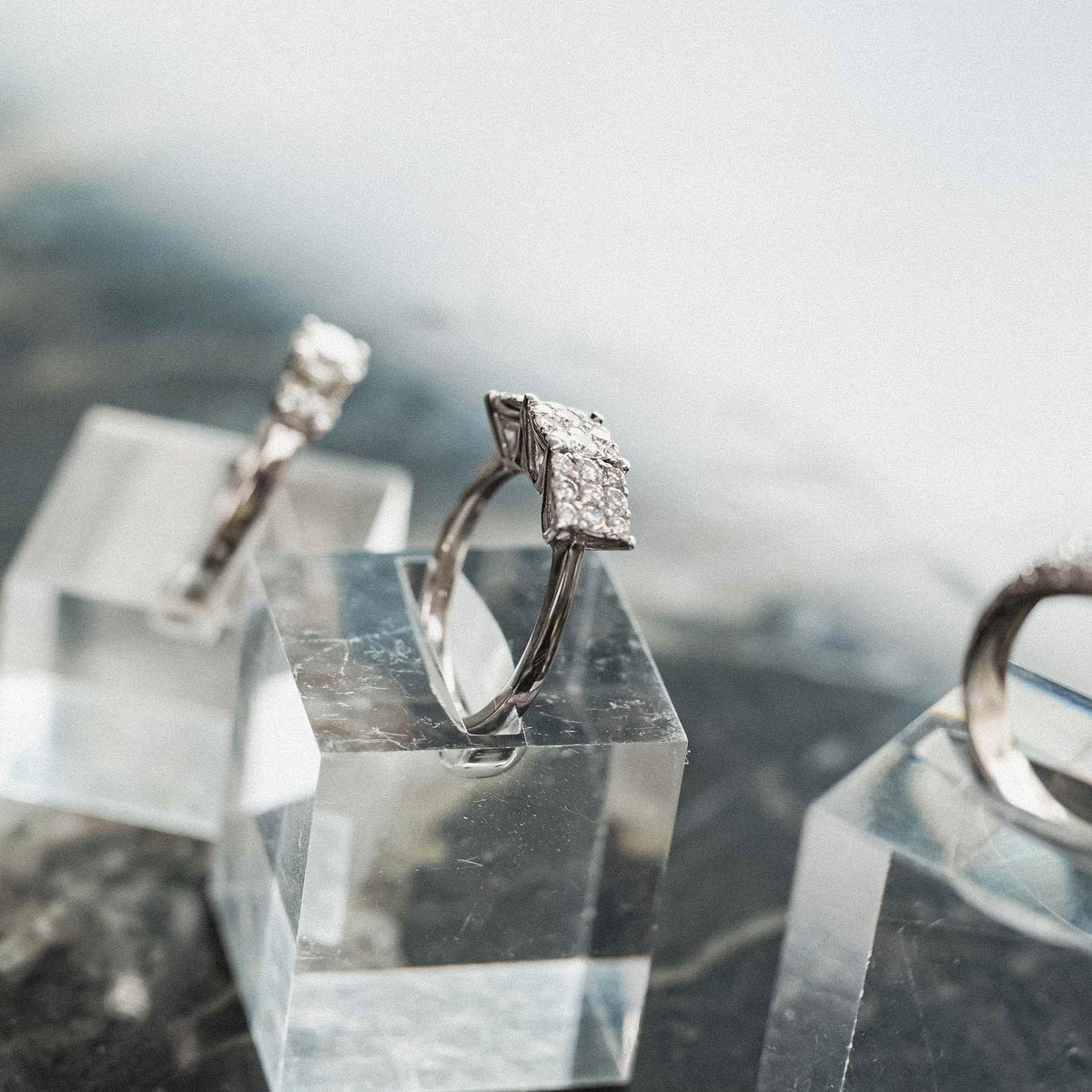 Lydiana | 18K Diamant Driesteen Ring - Menina Amsterdam