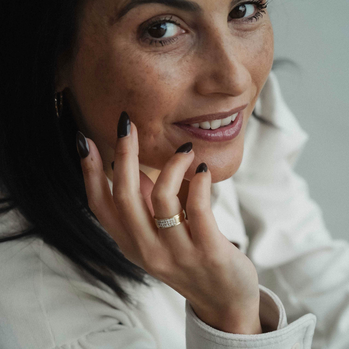 Lysa | 14K Diamond Band Ring - Menina Amsterdam