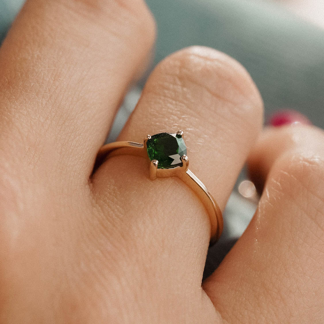 Maelys | Vintage Diopsiet Solitaire Ring - Menina Amsterdam