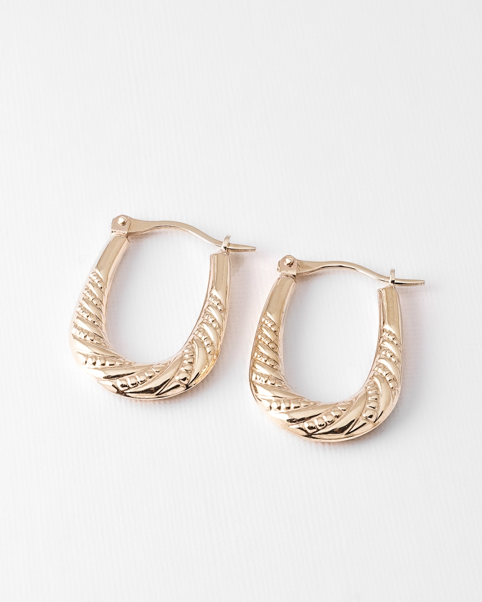 Everly | Vintage Creole Earrings - Menina Amsterdam