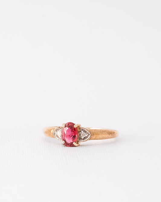 Skylar | Vintage Tourmaline Solitaire & Diamond Details