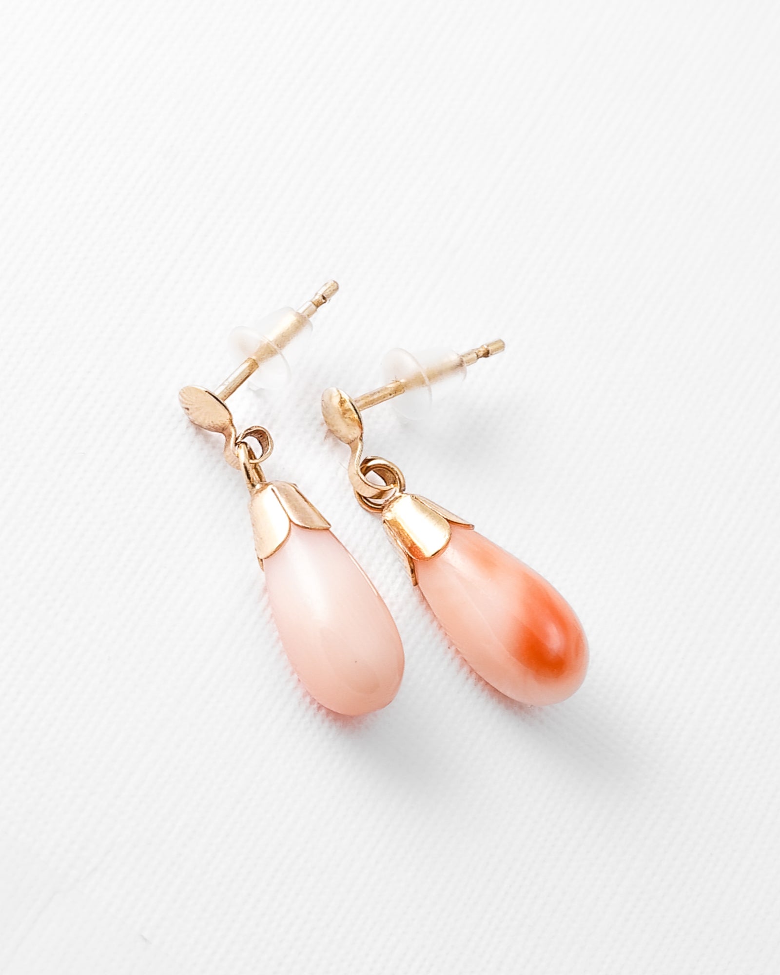 Ilse | Vintage Coral Earrings - Menina Amsterdam