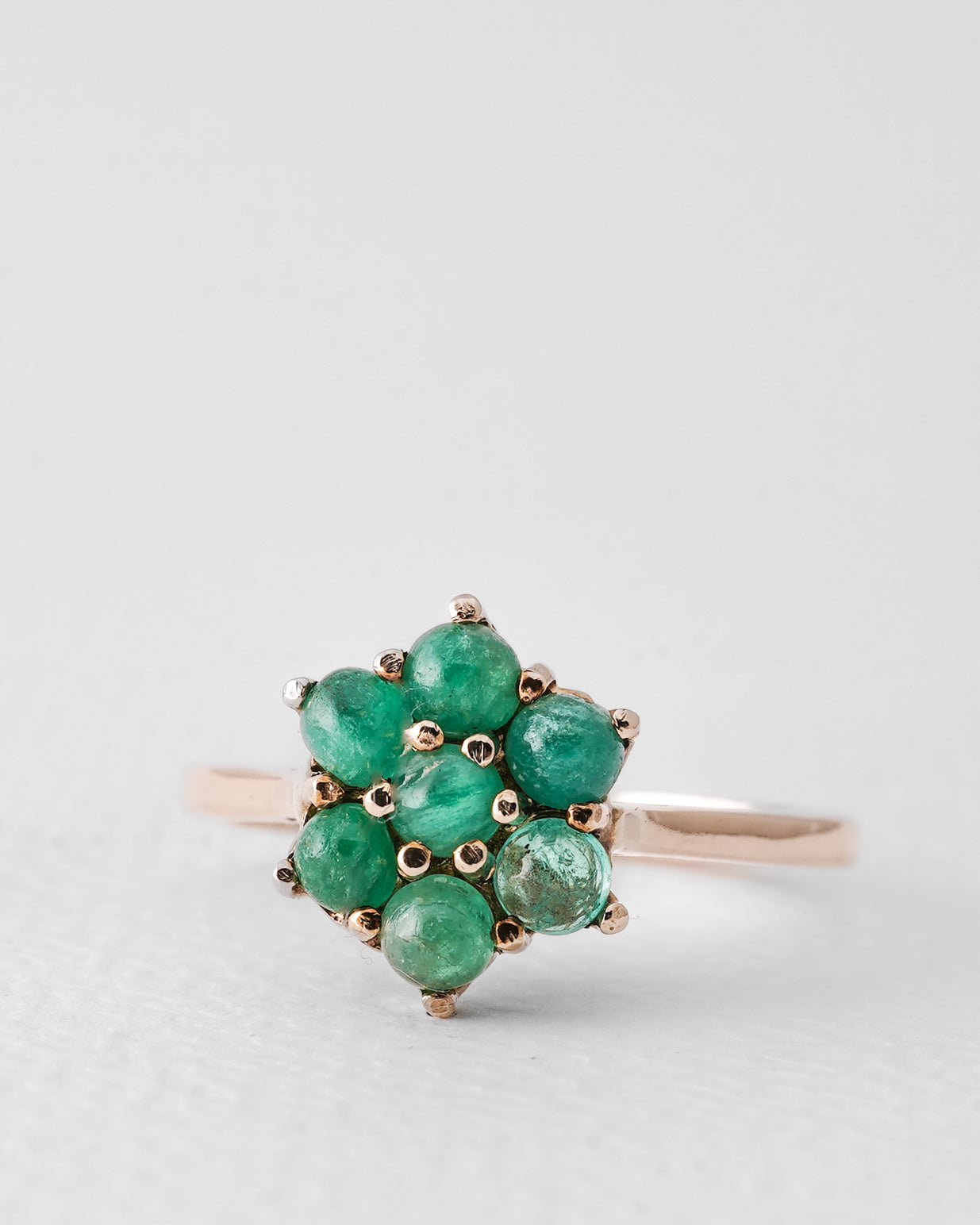 Esmeralda | Vintage Cabochon Smaragd Cluster Ring