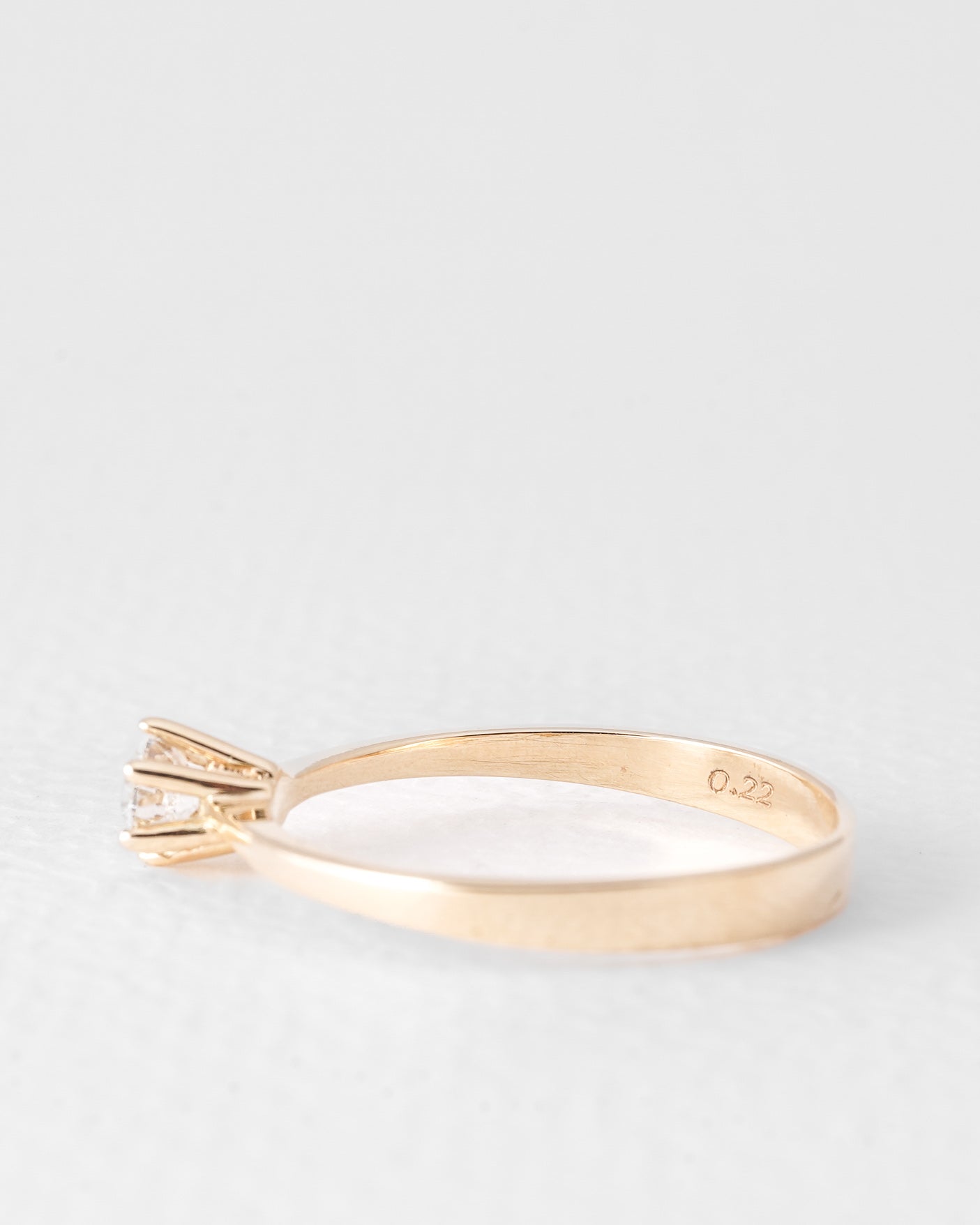 Zaza | 14K Yellow Gold Brilliant (0.22ct) Solitaire Ring