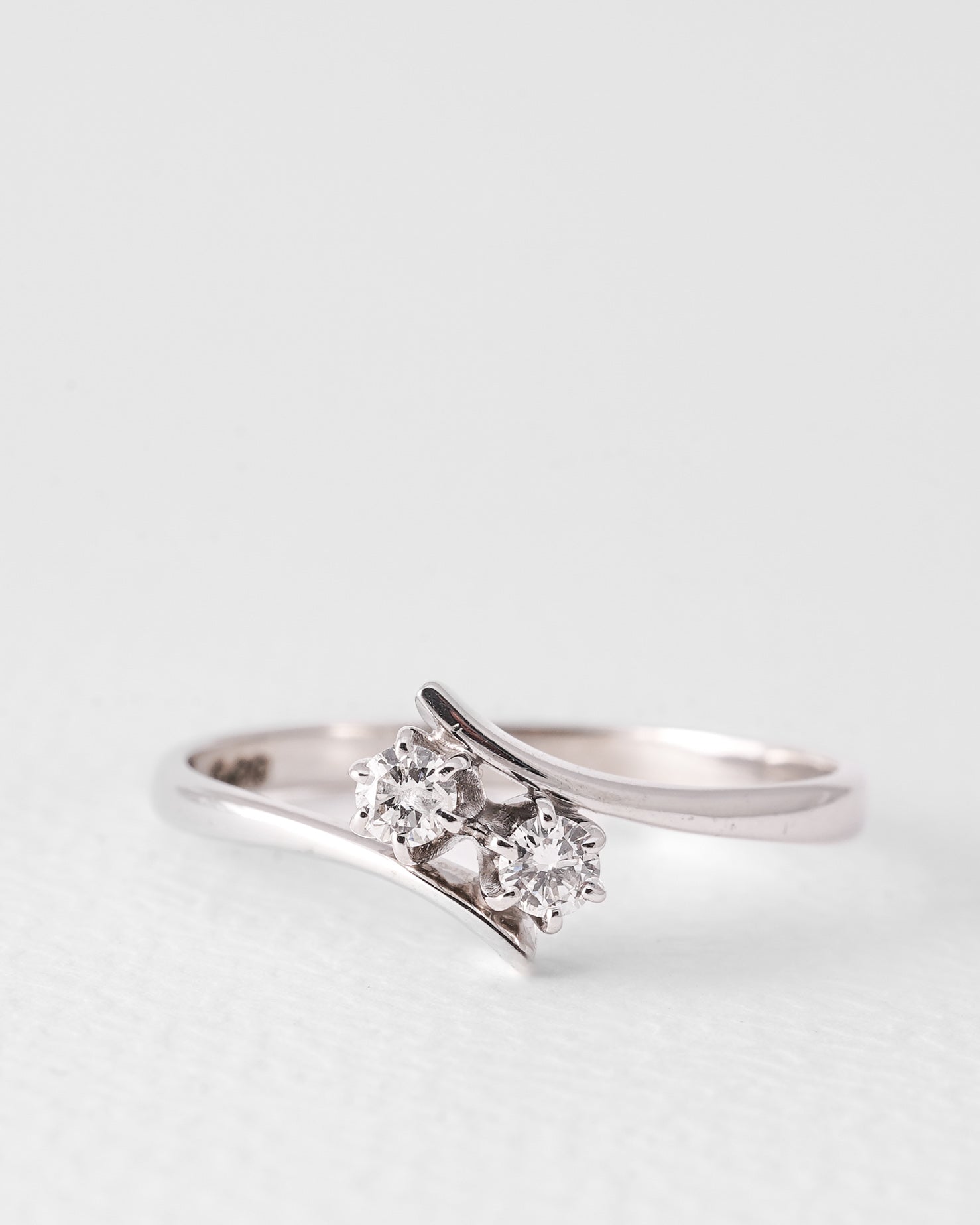 Maria | 14K White Gold Brilliant (0.2ct) Dress Ring