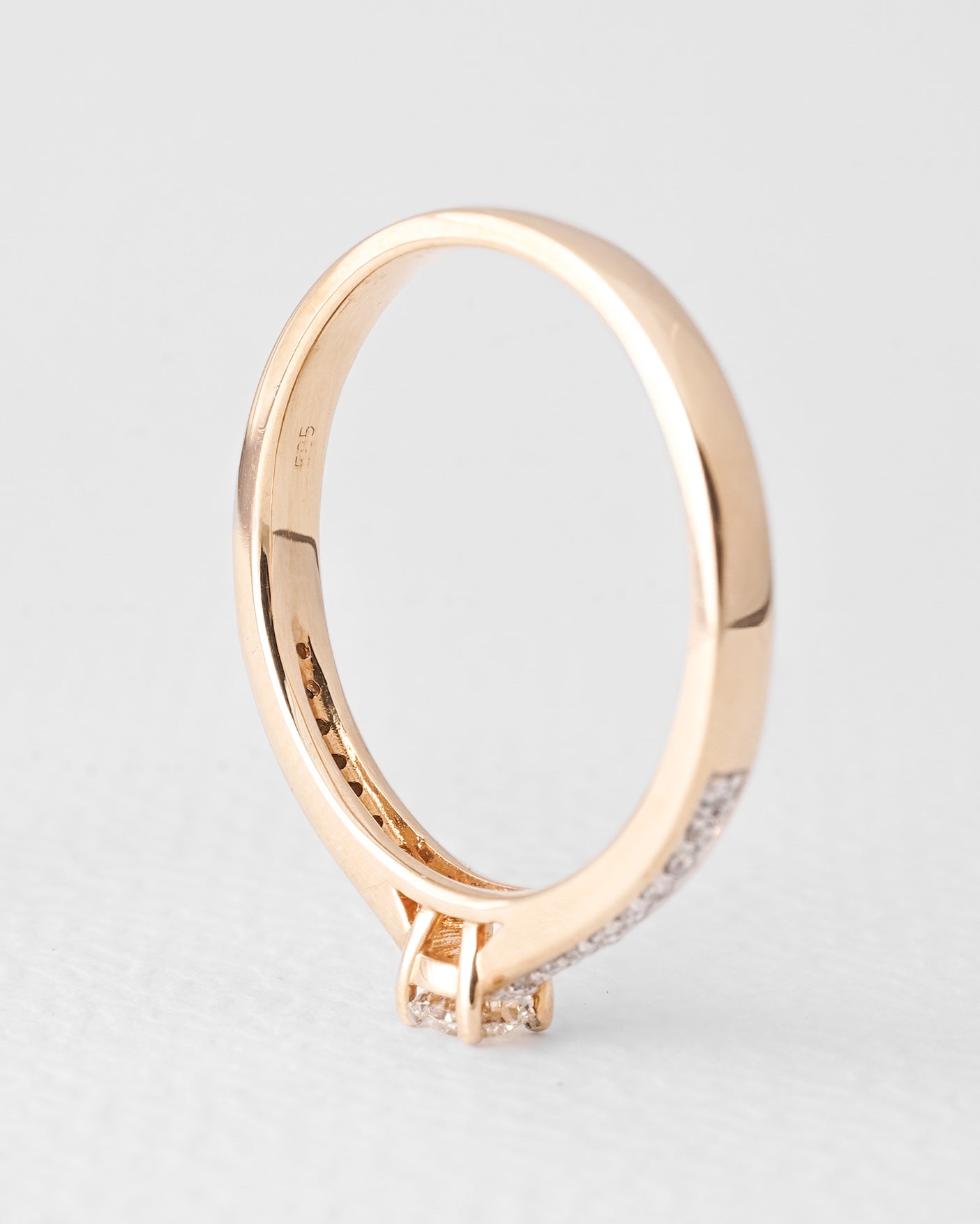 Agnes | 14K Yellow Gold Brilliant (0.3ct) Ring