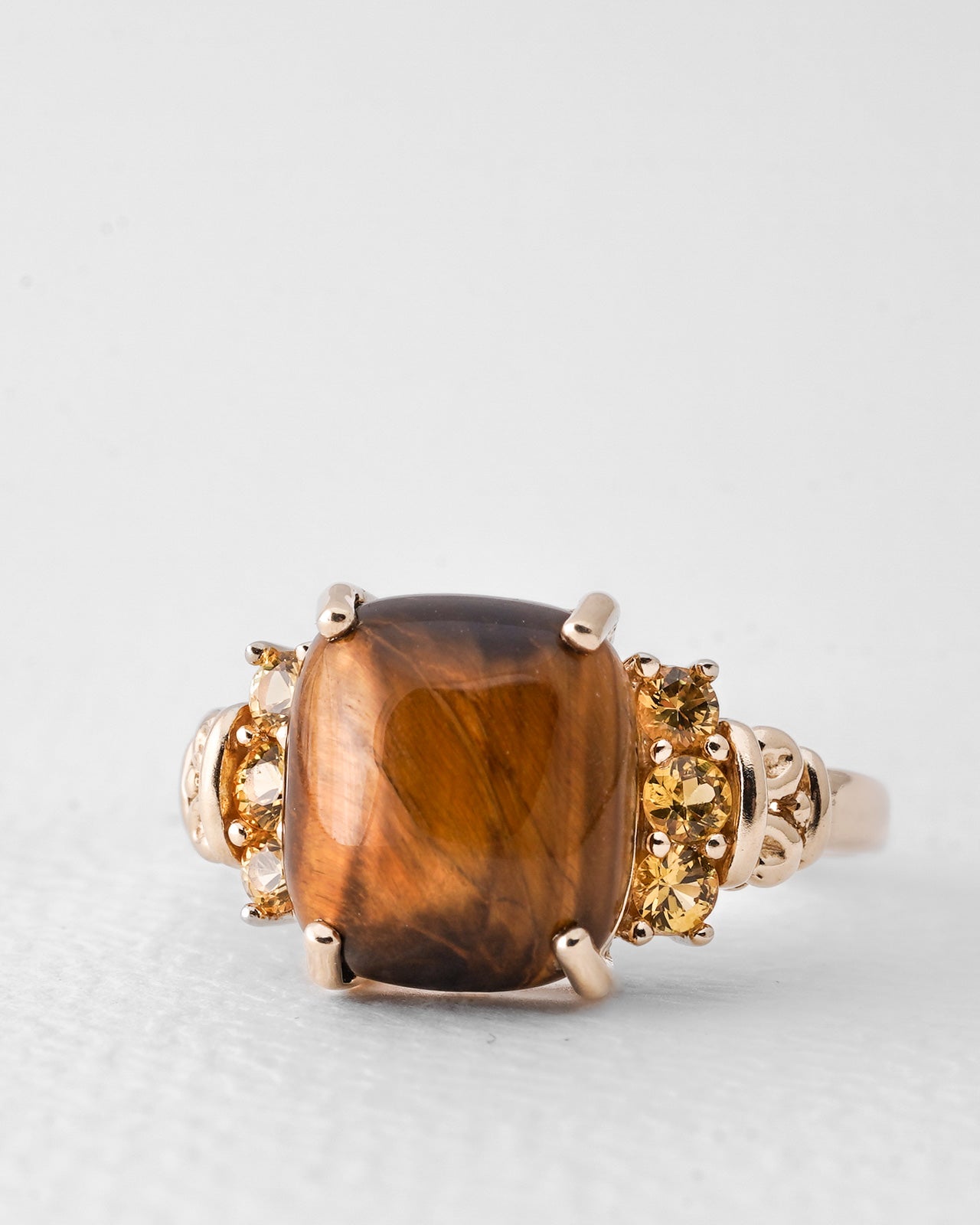 Camilla | Vintage Tijgeroog Solitaire & Citrien Details Ring