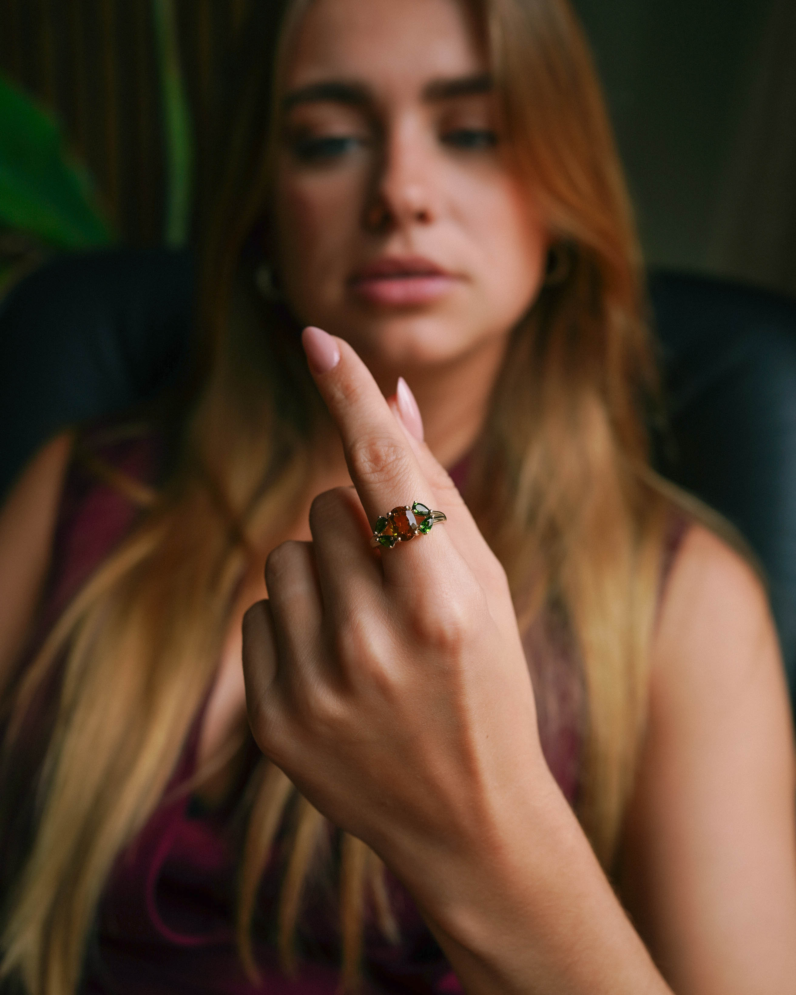Elena | Vintage Citrien Solitaire & Diopsiet Details Ring