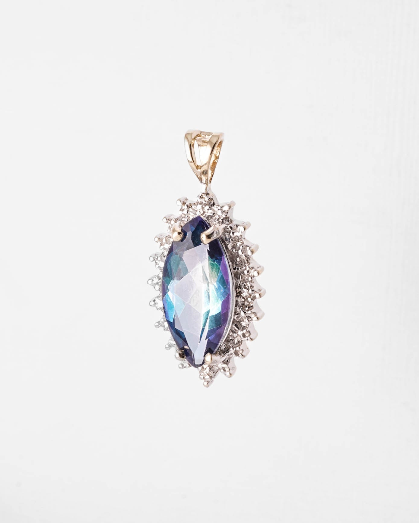 Yara | Vintage 9k Mystiek Topaas & Diamant Hanger