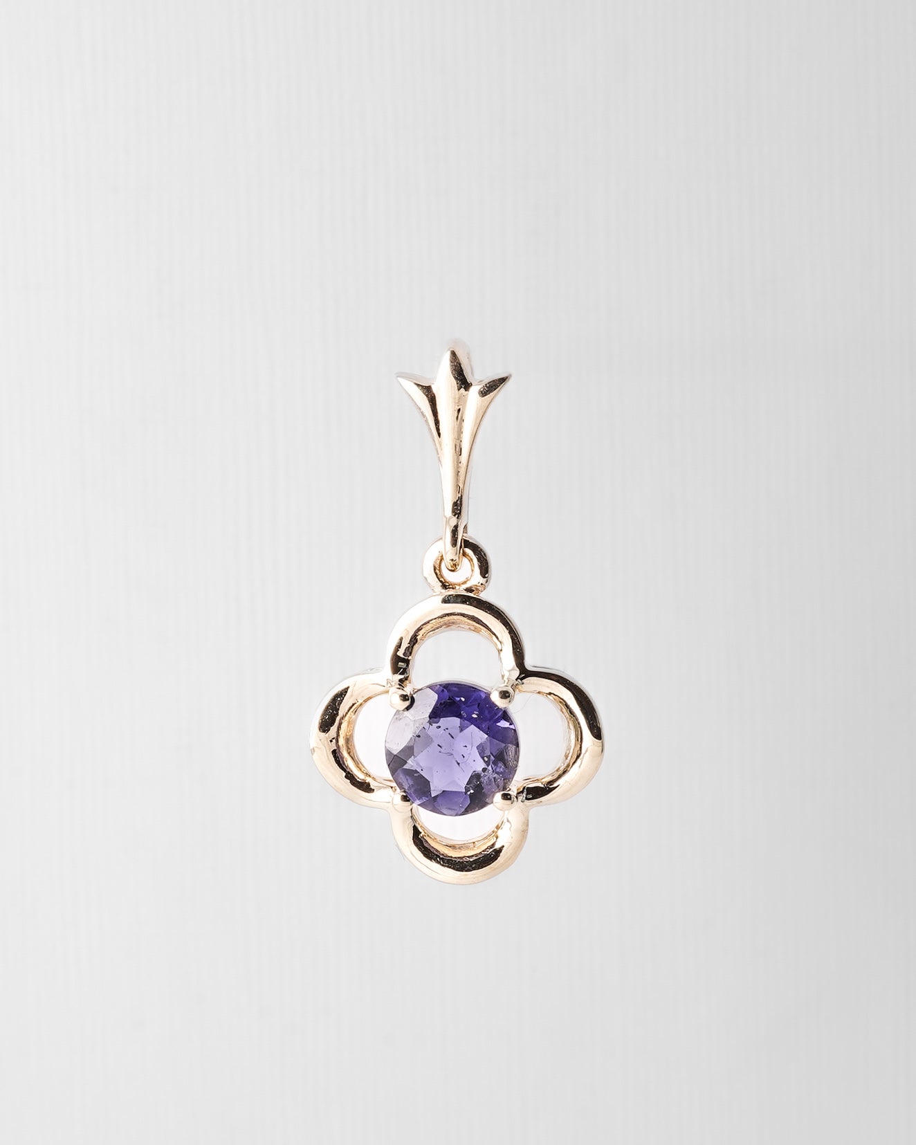 Chloé | Vintage Blueberry Quartz Pendant