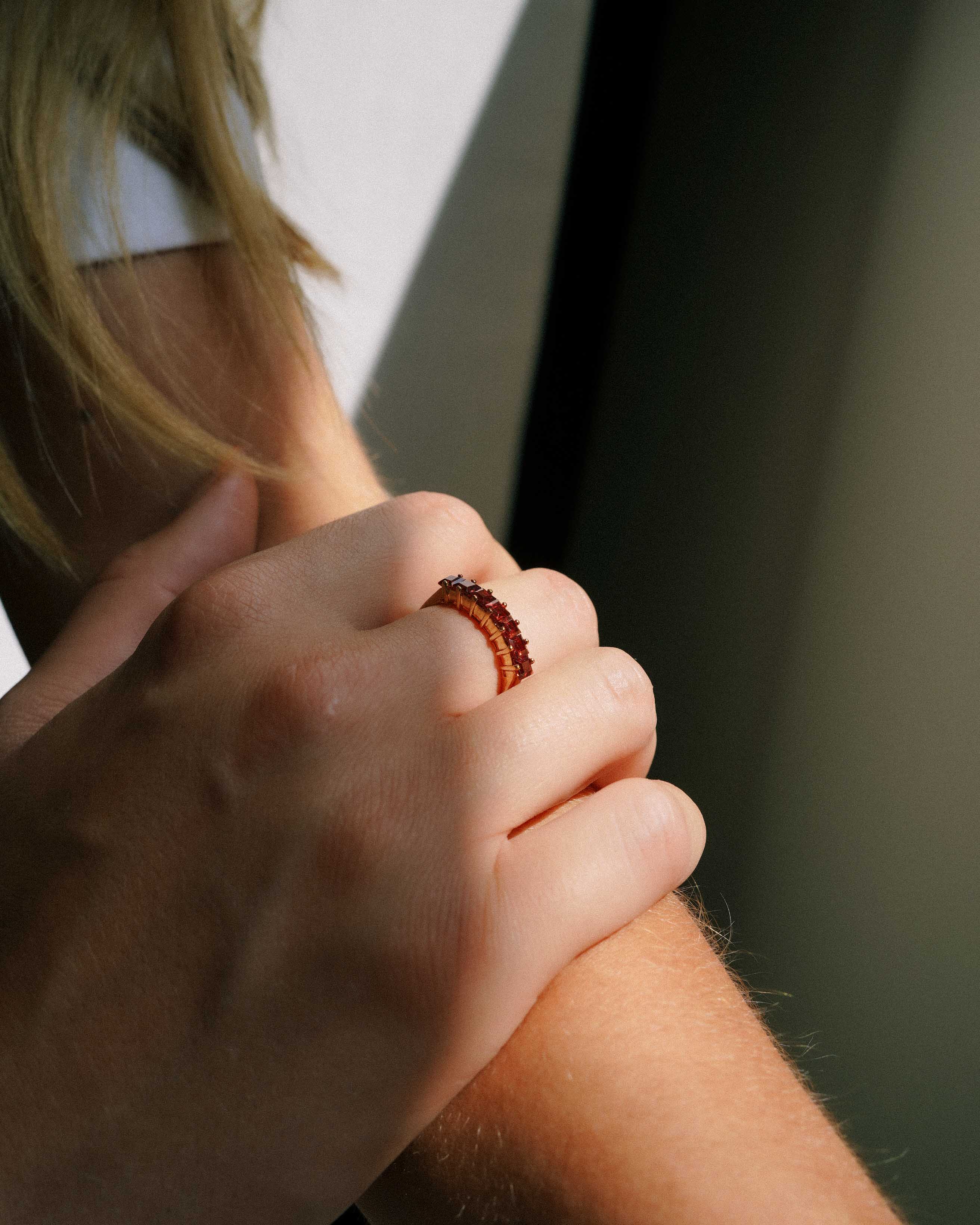 Emae | Vintage Garnet Eternity