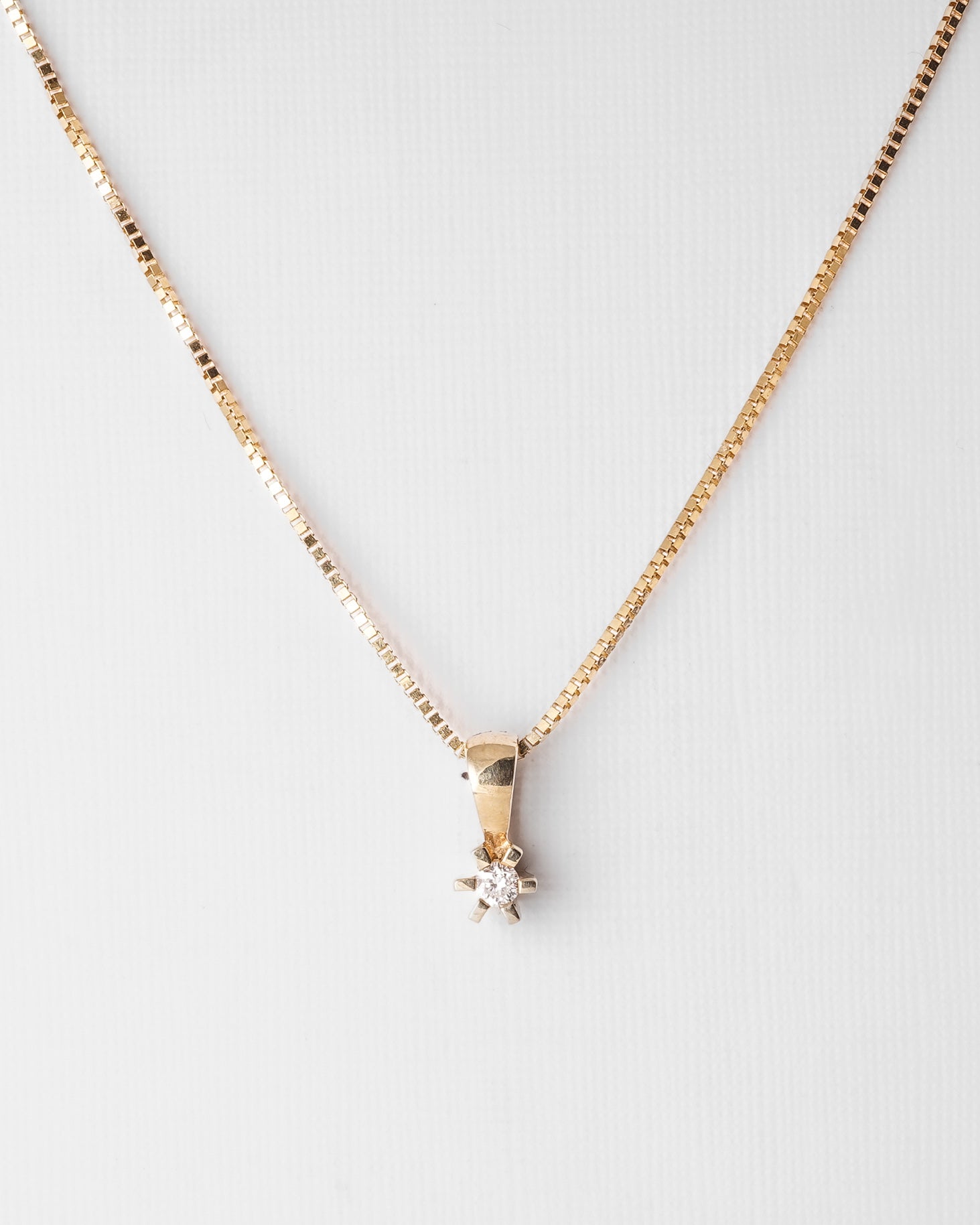 Fenna | 14K Yellow Gold (0.03 kt) Diamond Pendant