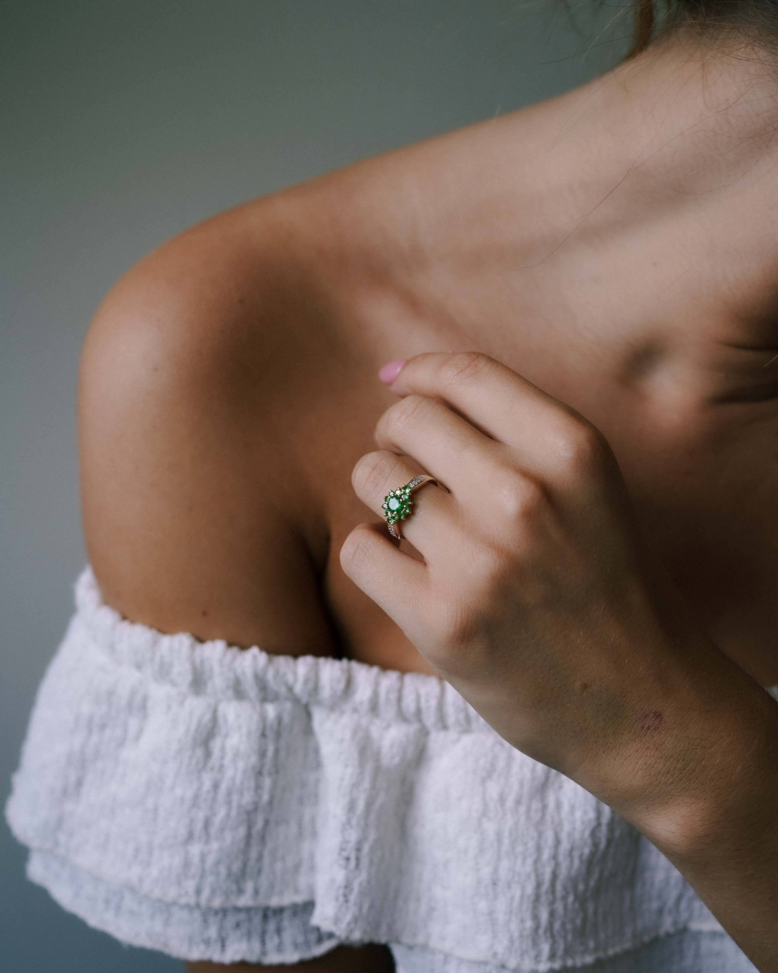 Kira | Vintage Tsavorite & Diamond Ring