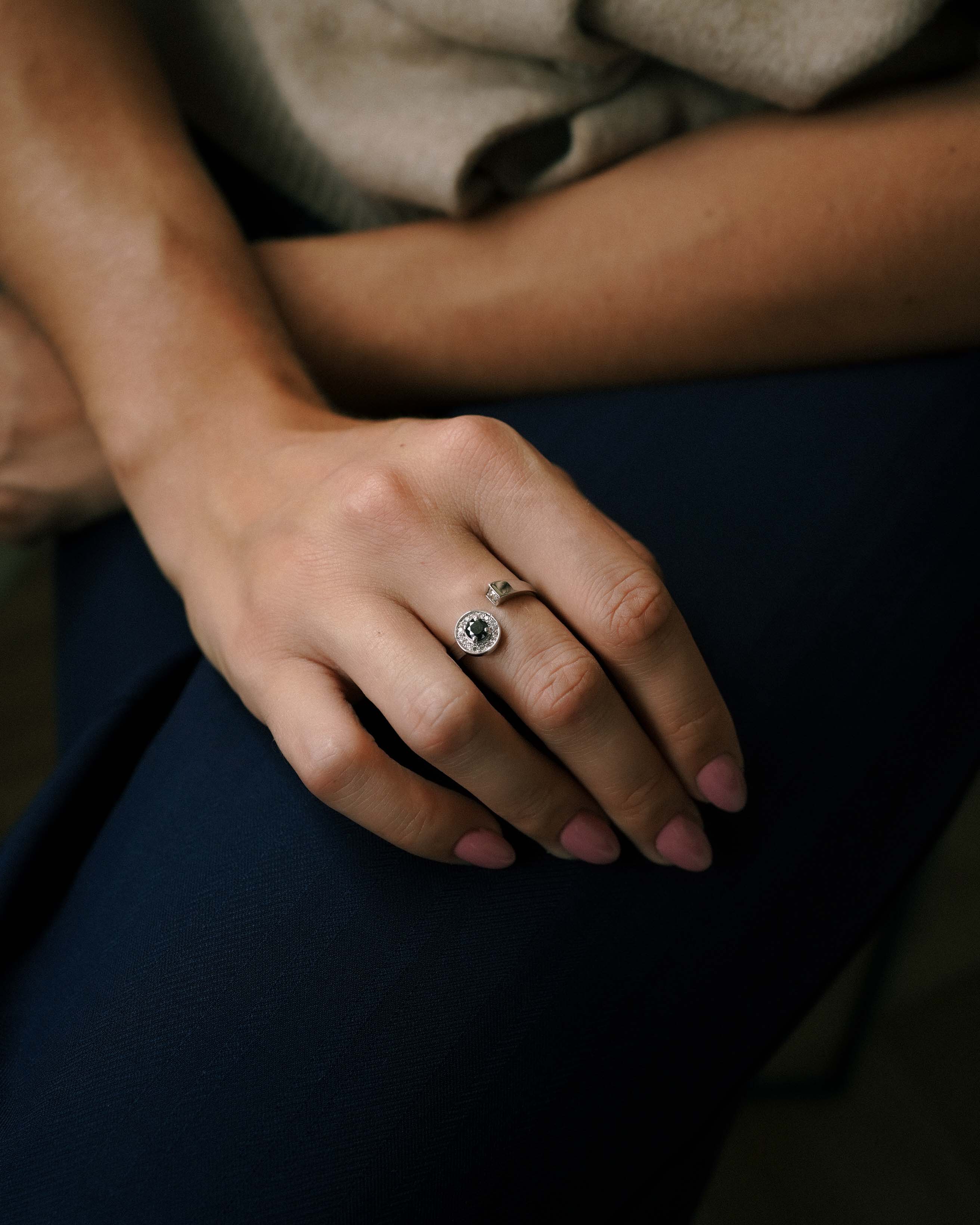 Zaralien | 14K White Gold Brilliant (0.55ct) & Sapphire Ring