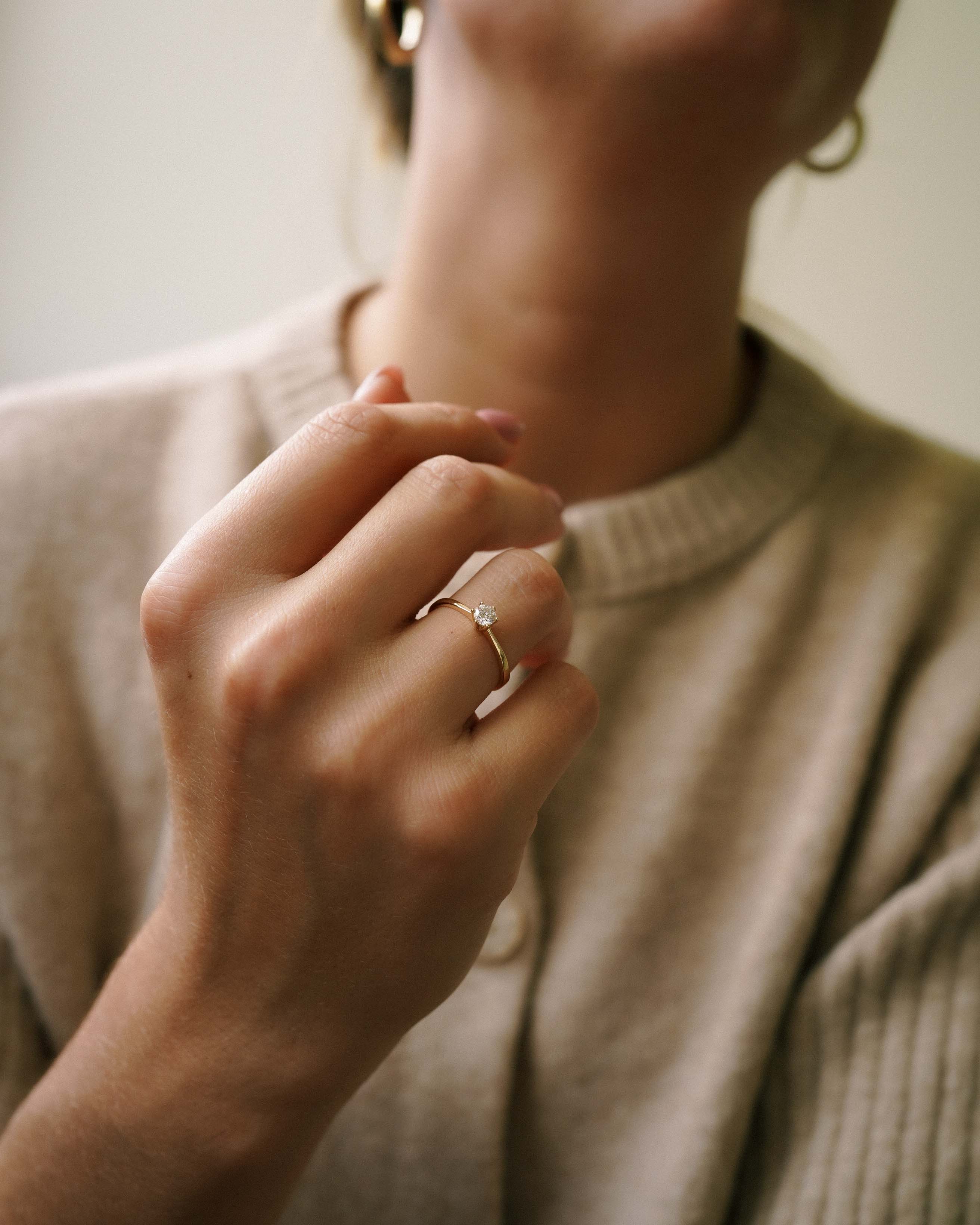 Paulien | 14K Yellow Gold Brilliant (0.26ct) Promise Ring