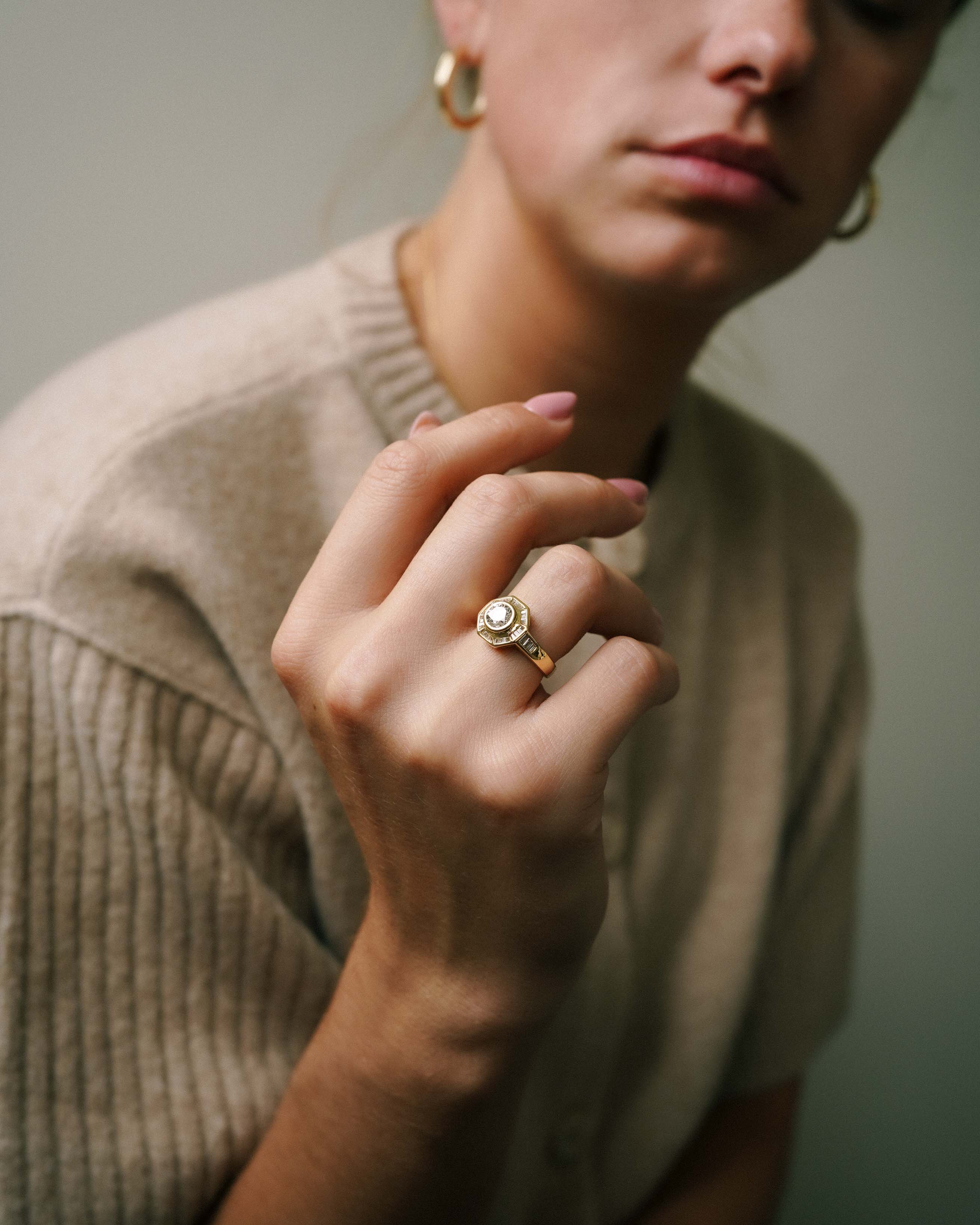 Loraine | 18K Yellow Gold Brilliant (1.82ct) Statement Ring