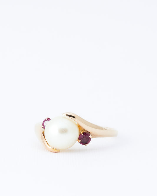 Mila | Vintage 14K Rose Gold Pearl Sollitair & Ruby Accents