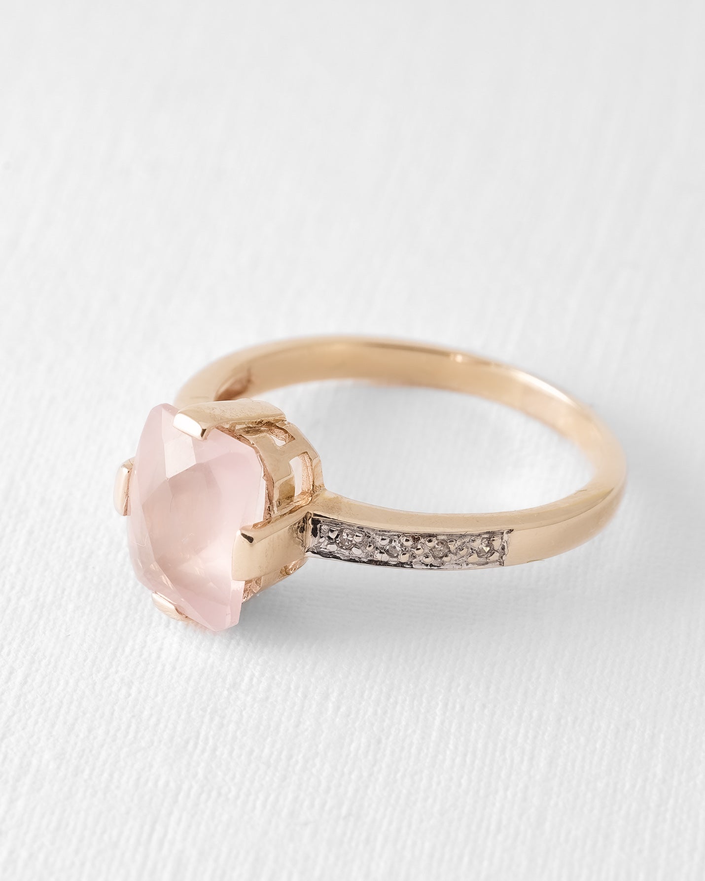 (05-03) Seraphina | Vintage Rozenkwarts & Diamant Ring - Menina Amsterdam