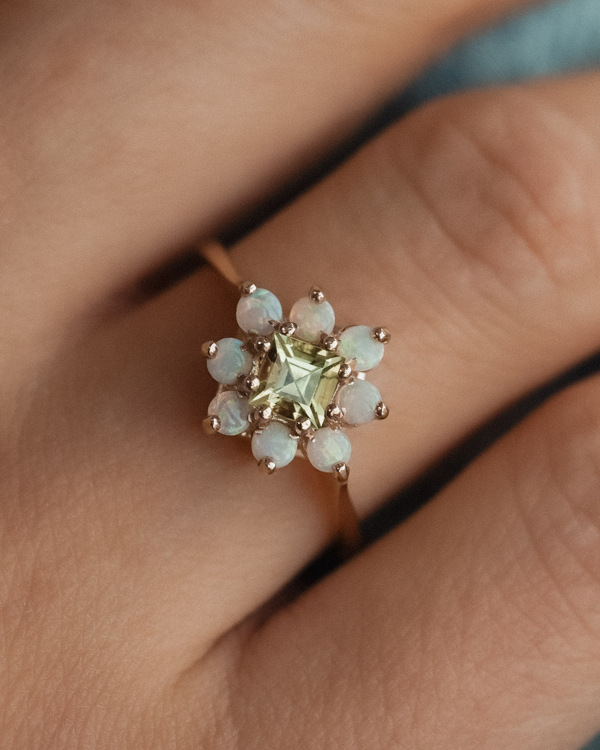 Ophelia | Vintage Peridoot & Opaal Cluster Ring
