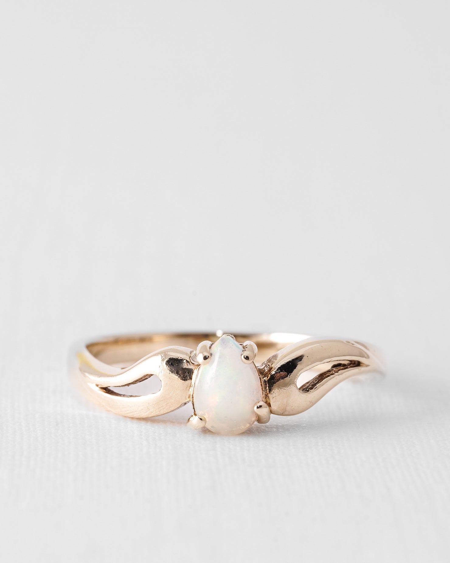 Lois | Vintage Opaal Solitaire Ring