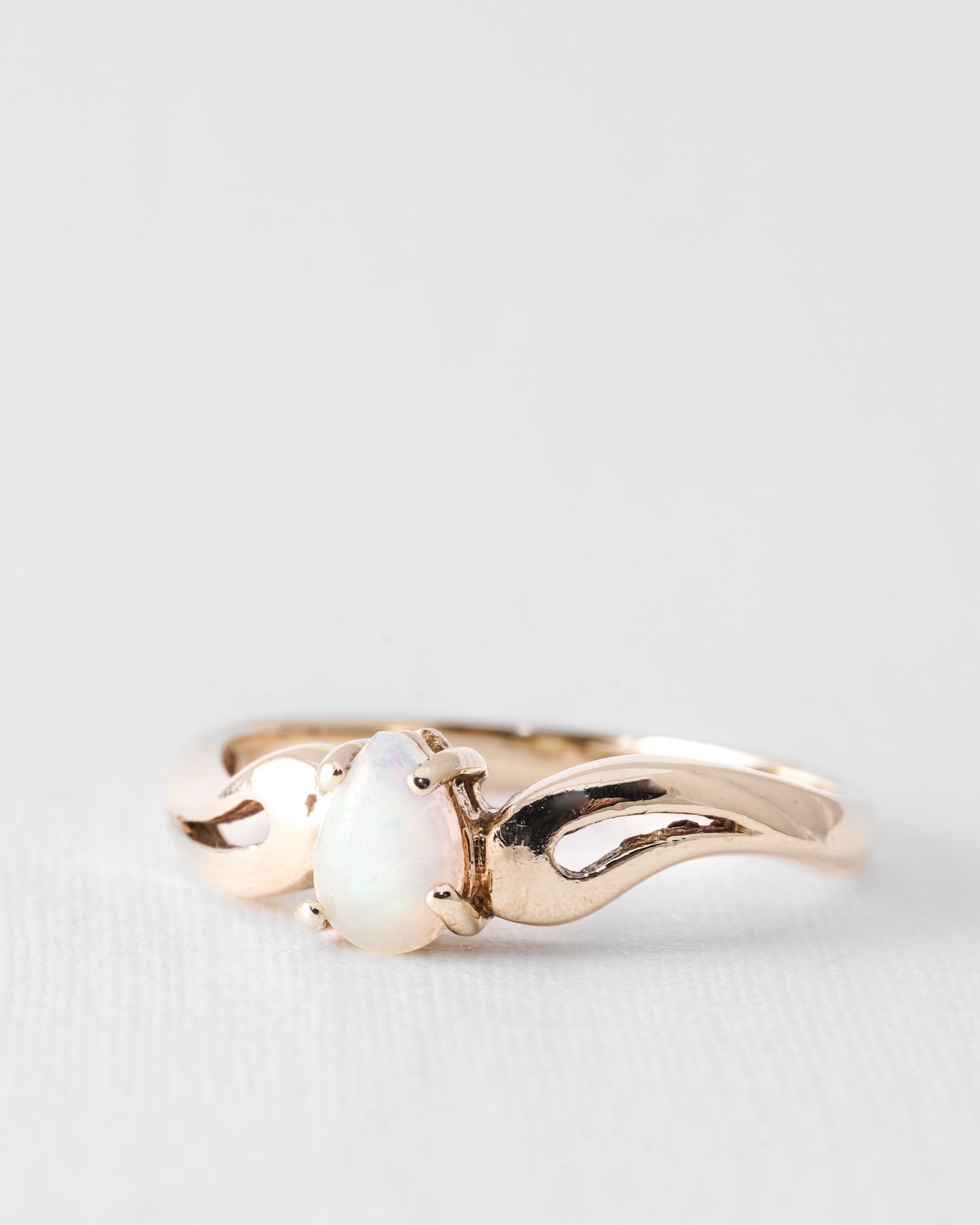 Lois | Vintage Opaal Solitaire Ring