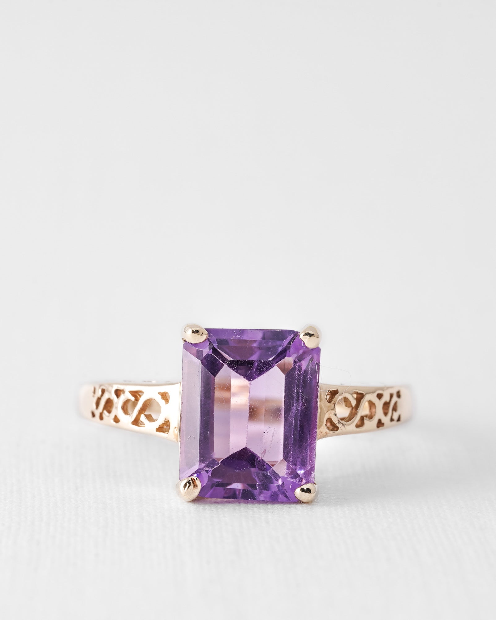 Ameria | Vintage Amethist Solitaire Ring
