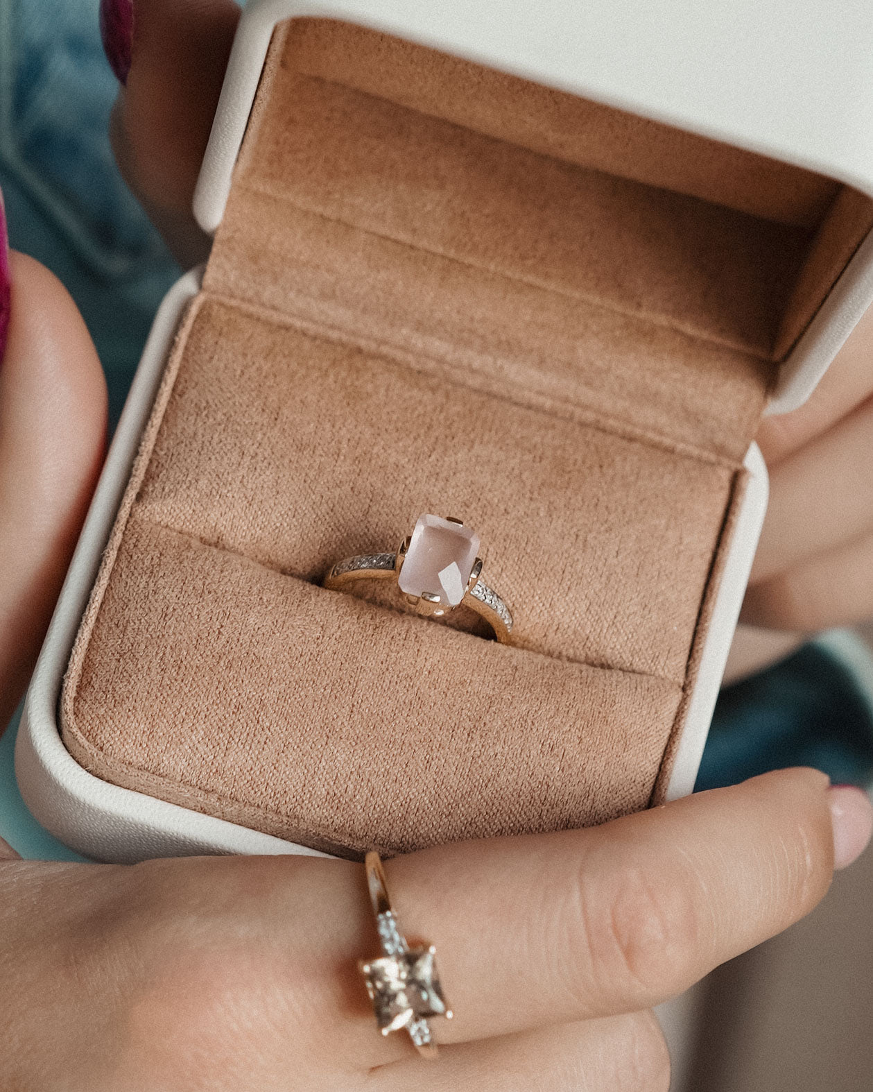 (05-03) Seraphina | Vintage Rozenkwarts & Diamant Ring - Menina Amsterdam