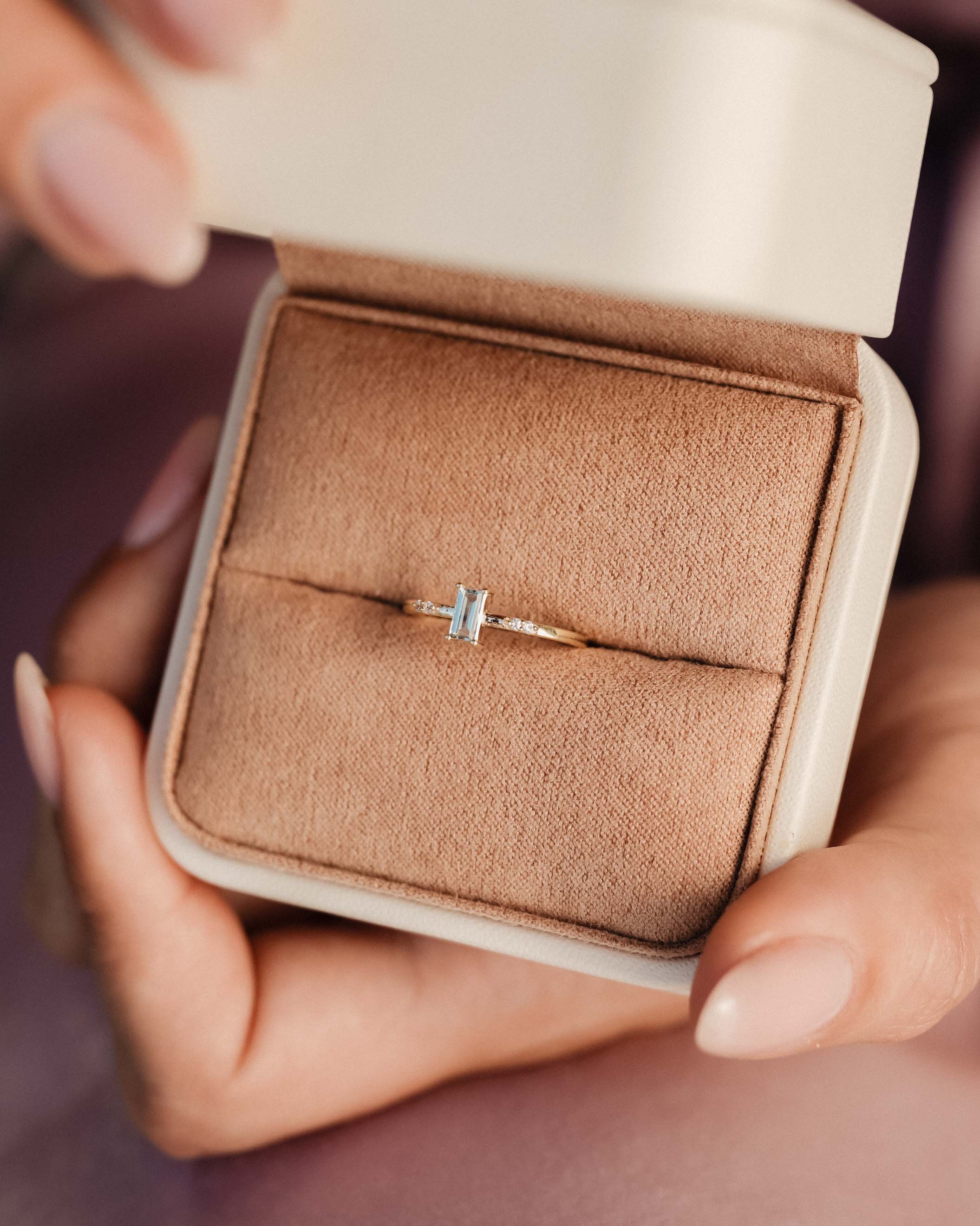 Nova | Aquamarijn Baguette & Diamant Ring