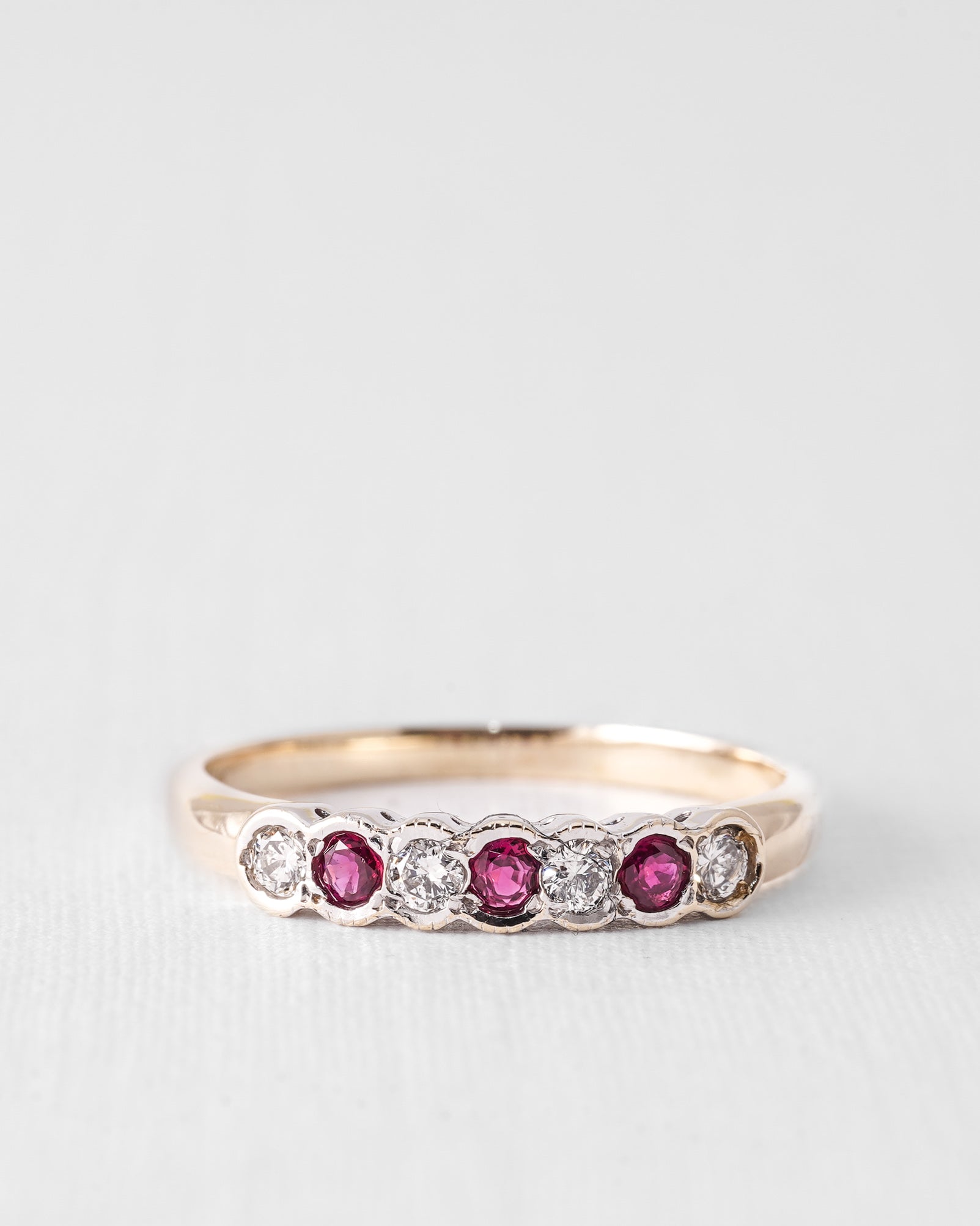 Rubella | Vintage Ruby & Diamond Three-Stone Ring