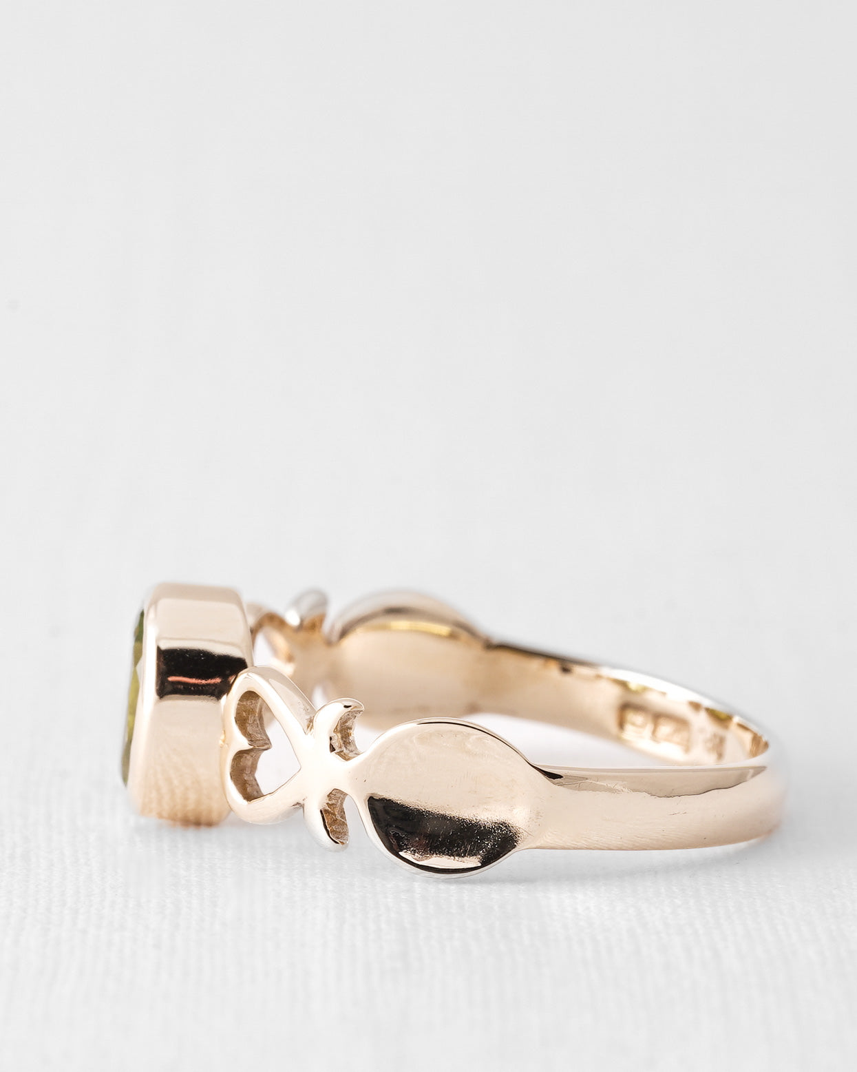 Lienne | Vintage Peridot Dress Ring