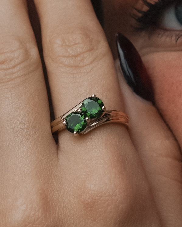 Diopsera | Vintage Diopsiet Two-stone Ring