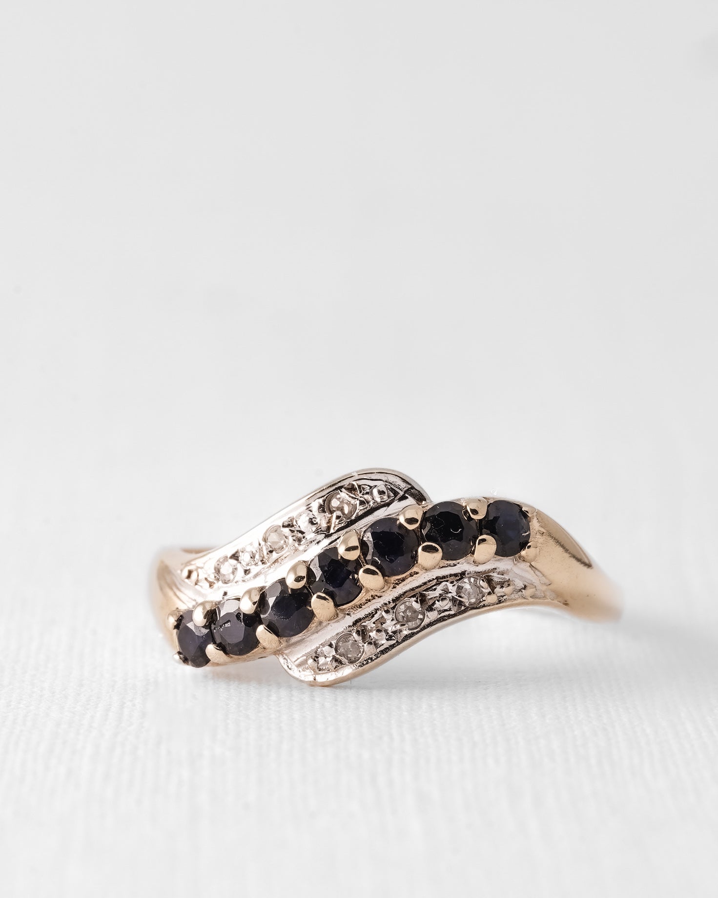 (05-03) Celestine | Vintage Saffier & Diamant Ring - Menina Amsterdam