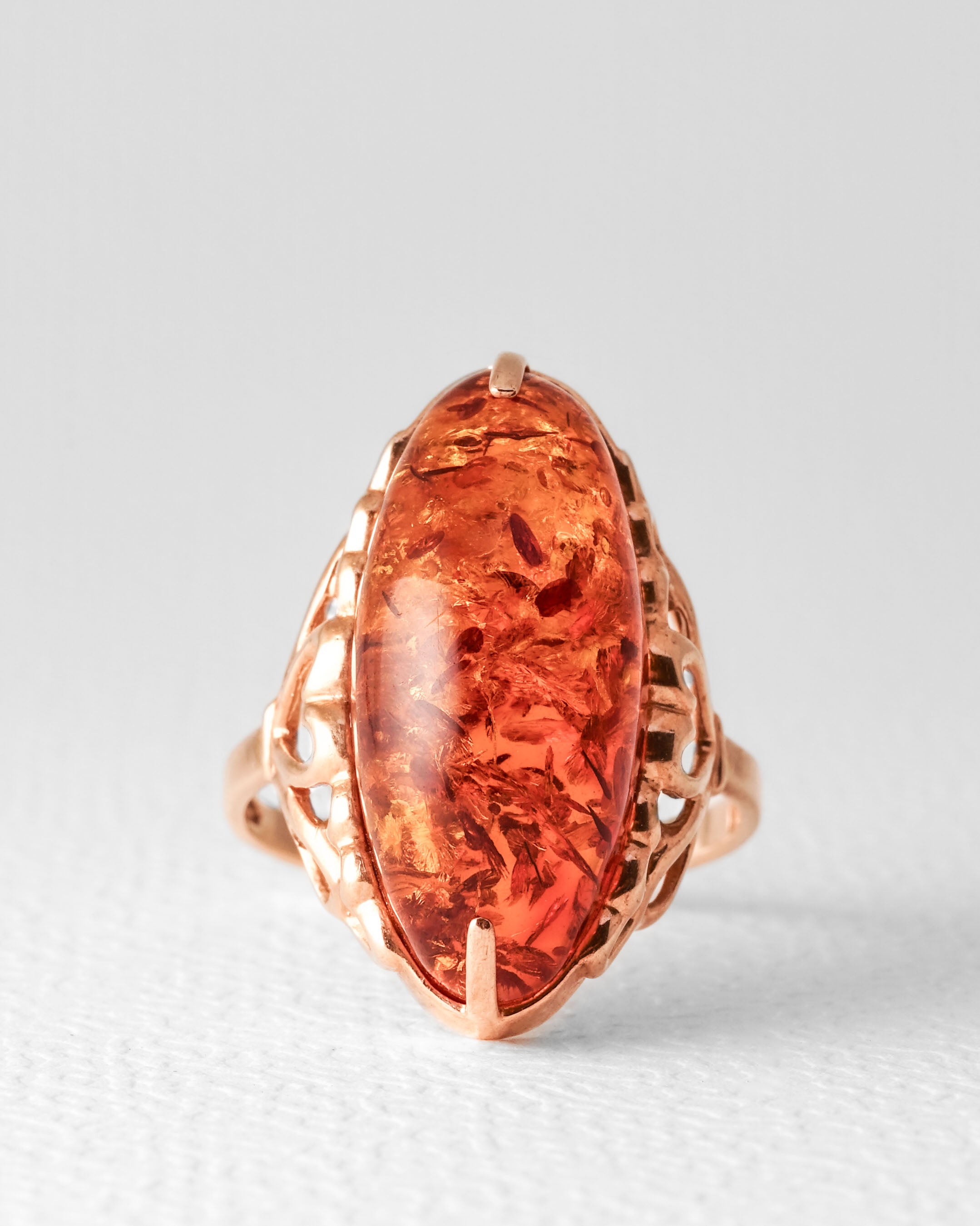 Elena Vale | Vintage 14K Oval Amber Statement Ring